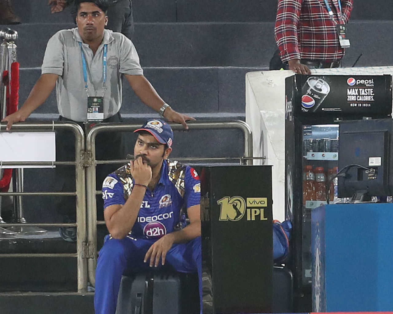 Rohit Sharma can't quite come to grips with the batting meltdown, Mumbai Indians v Rising Pune Supergiant, IPL final, Hyderabad, May 21, 2017