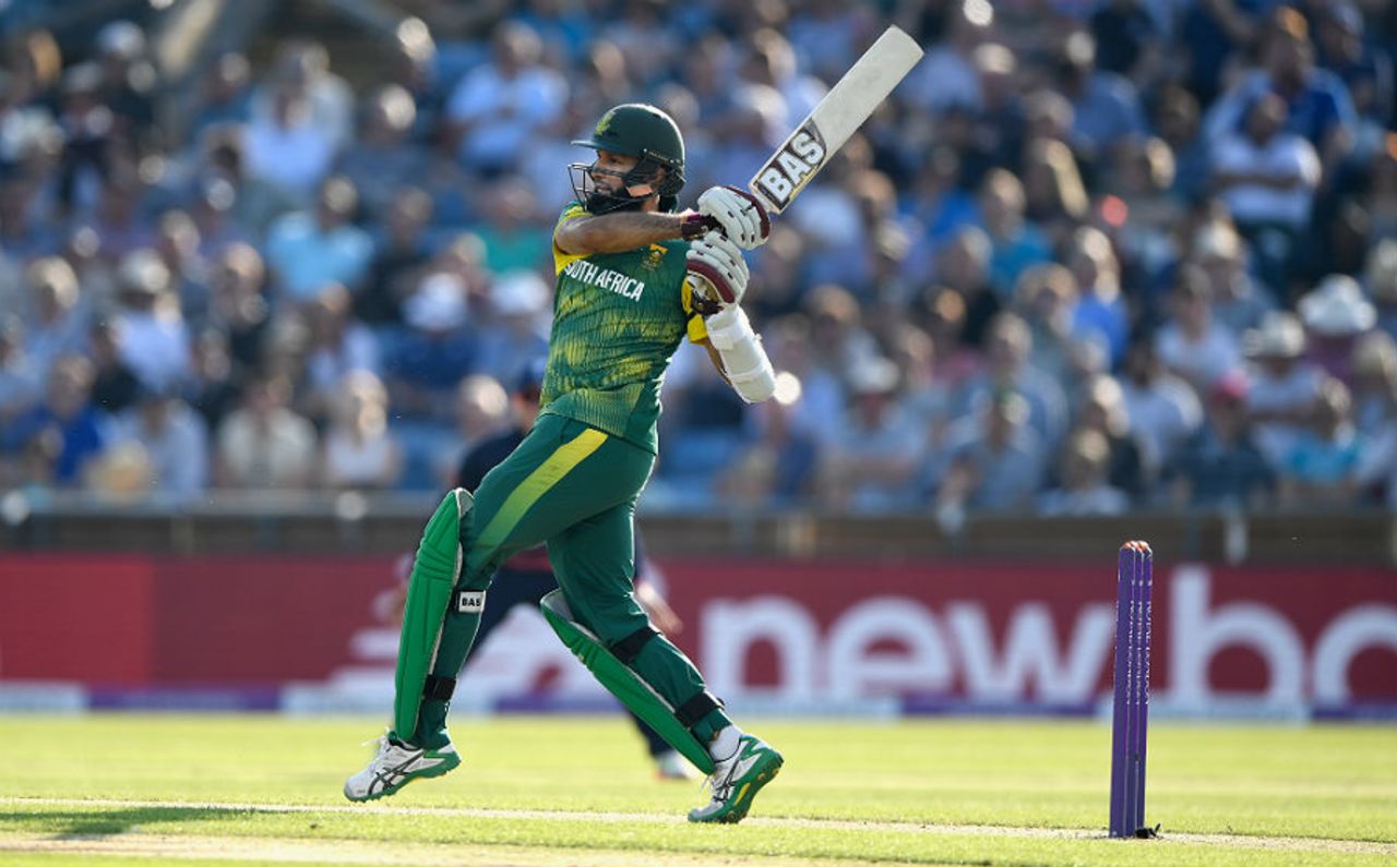 Hashim Amla launched the run-chase with a run-a-ball fifty, England v South Africa, 1st ODI, Headingley, May 24, 2017