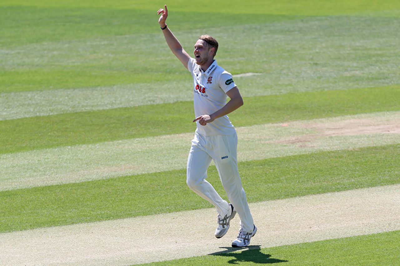 Jamie Porter was again in the wickets, Essex v Surrey, Specsavers County Championship, Division One, Chelmsford, May 26, 2017
