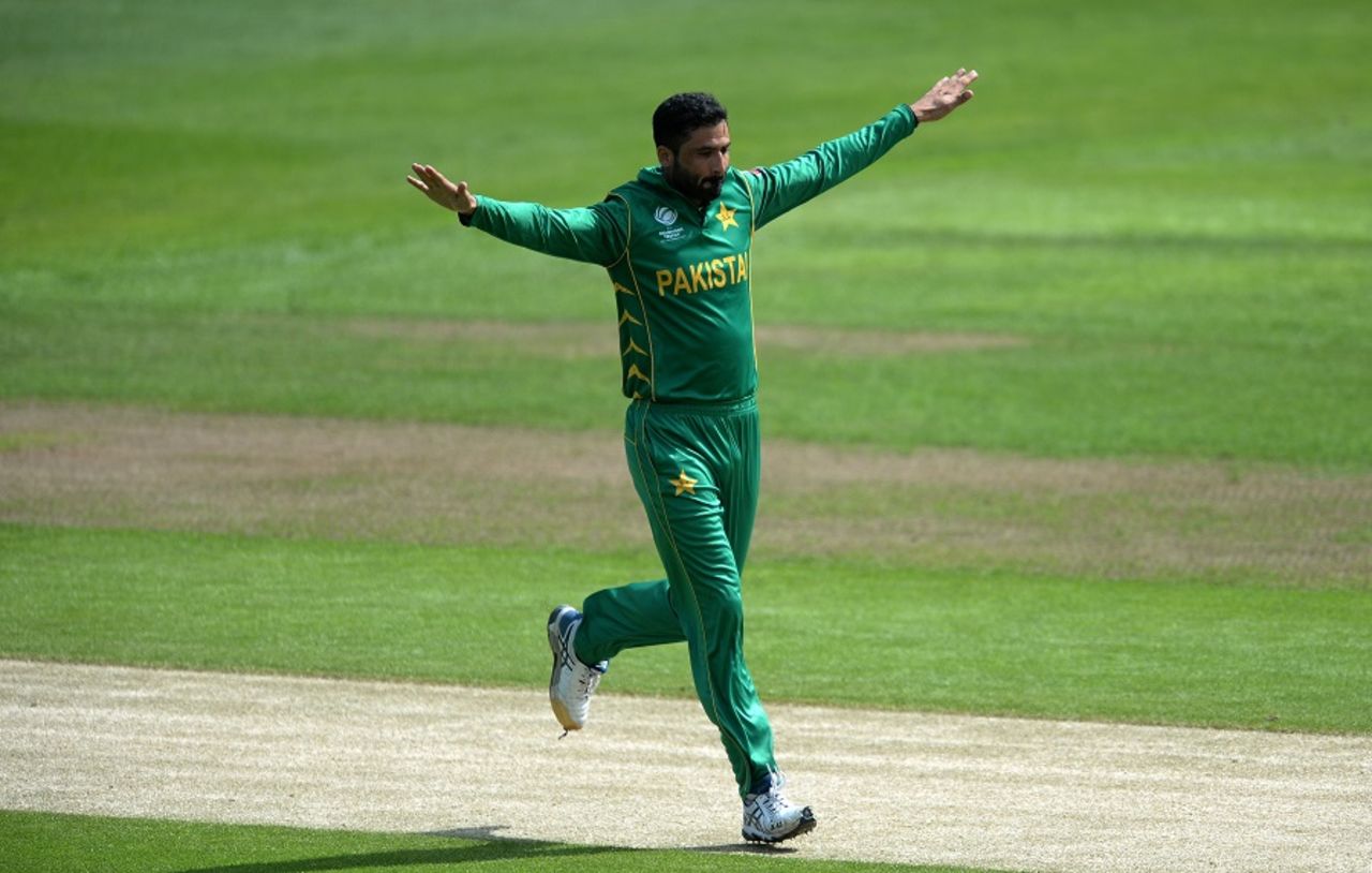 Junaid Khan celebrates the wicket of Soumya Sarkar for 19, Bangladesh v Pakistan, Champions Trophy warm-ups, Birmingham, May 27, 2017