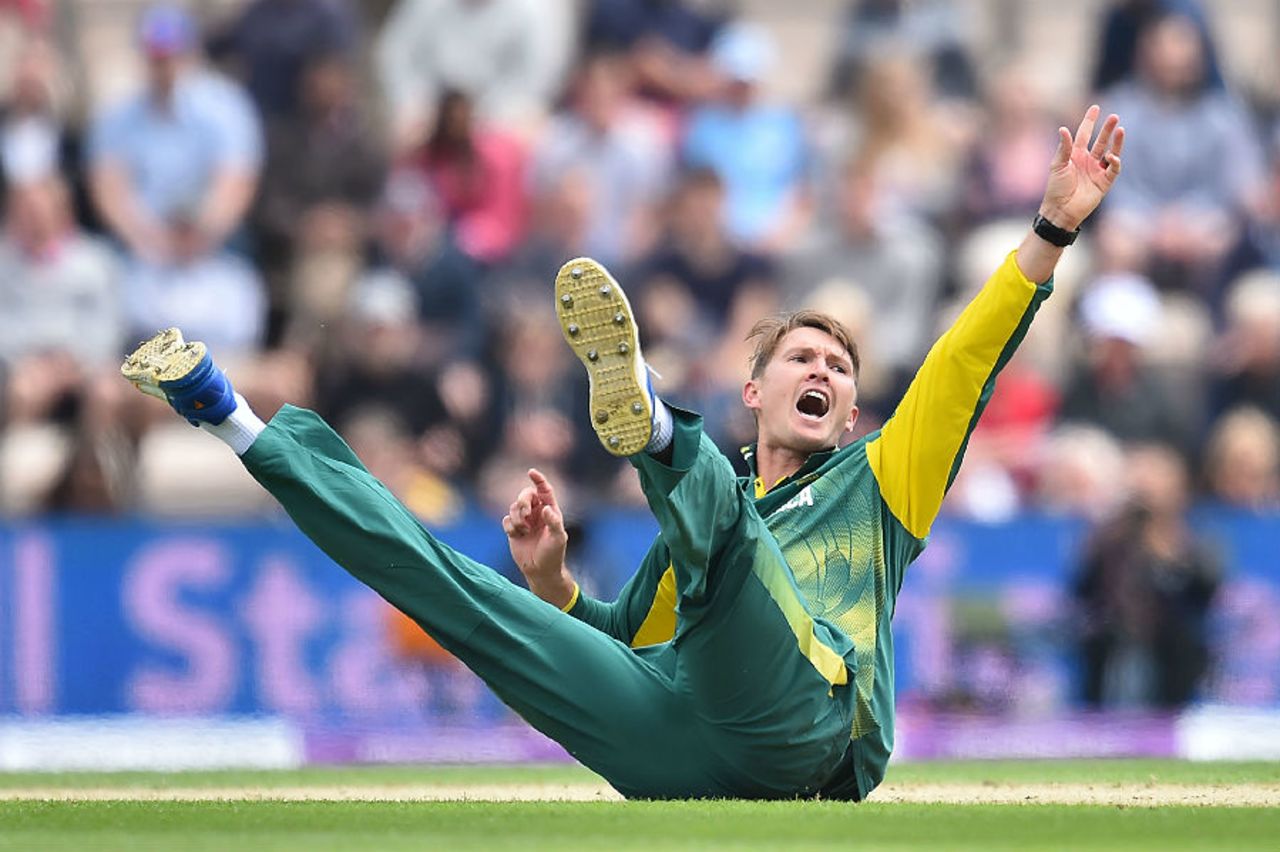 Dwaine Pretorius's fingertips ran out Joe Root at the non-striker's end, England v South Africa, 2nd ODI, Ageas Bowl, May 27, 2017