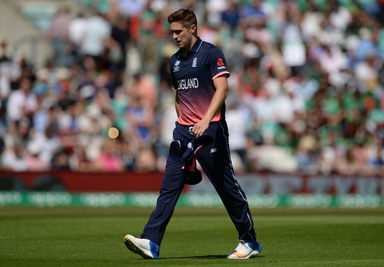 Chris Woakes left the field after bowling two overs, England v Bangladesh, Champions Trophy, Group A, The Oval, June 1, 2017