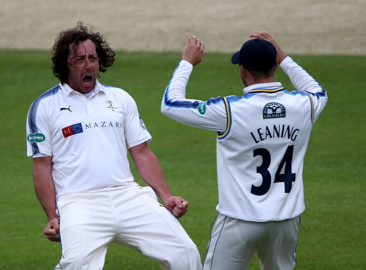 Ryan Sidebottom claims another victim in his farewell season, Yorkshire v Lancashire, Specsavers Championship Div 1, Headingley, June 2-5, 2017