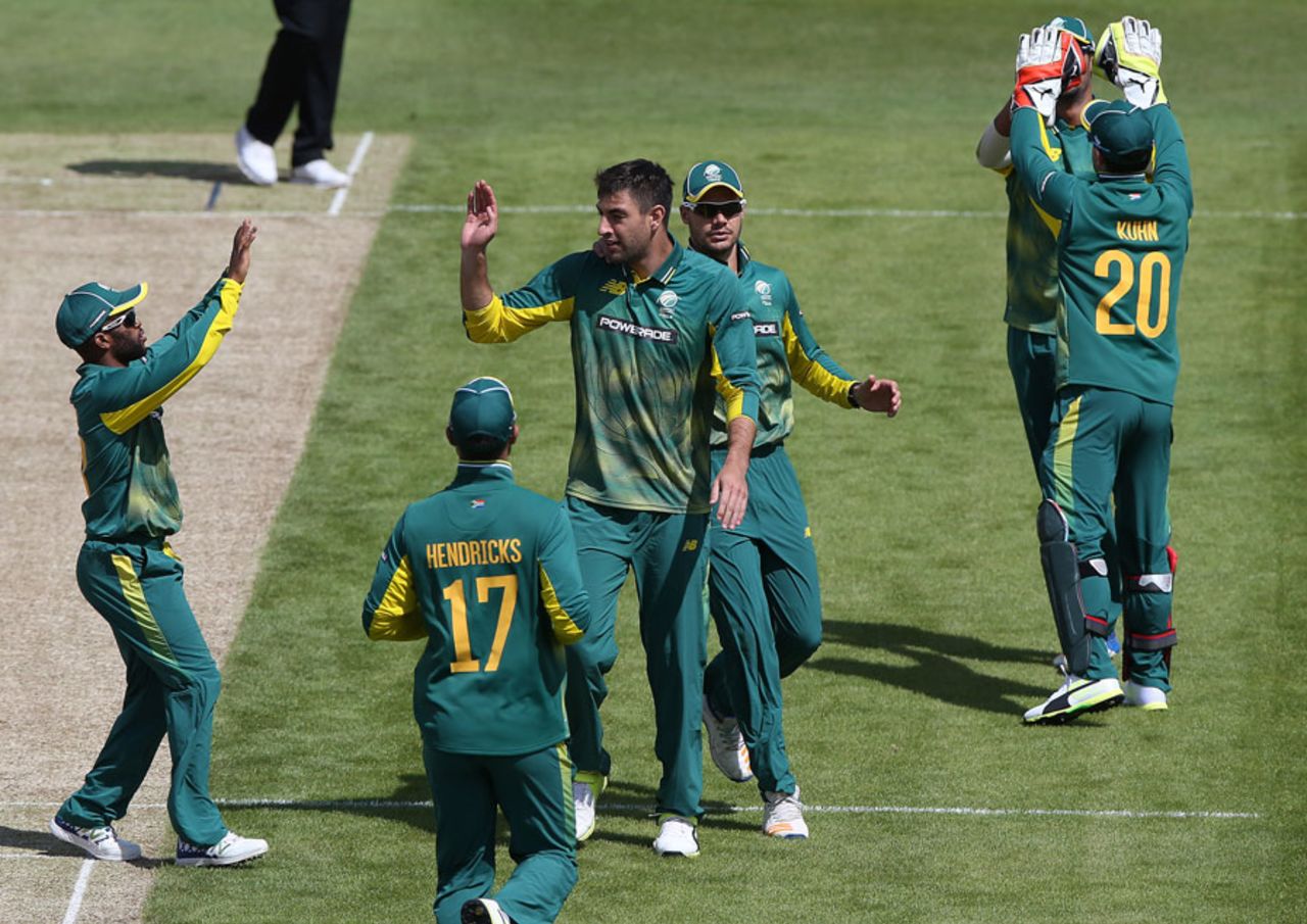 Duanne Olivier struck twice in his opening spell, England Lions v South Africa A, 2nd unofficial ODI, Wantage Road, June 3, 2017