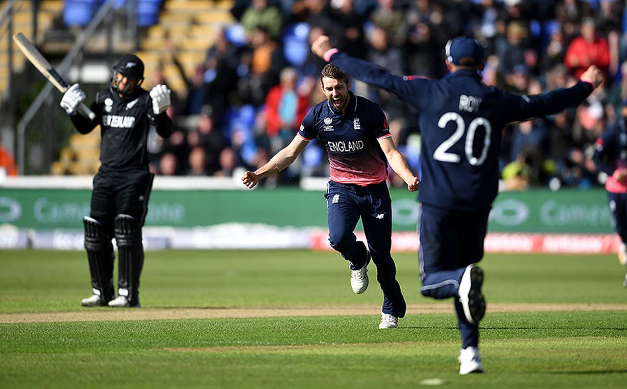 Mark Wood claimed the prized wicket of Kane Williamson for 87, England v New Zealand, Champions Trophy 2017, Cardiff, June 6, 2017
