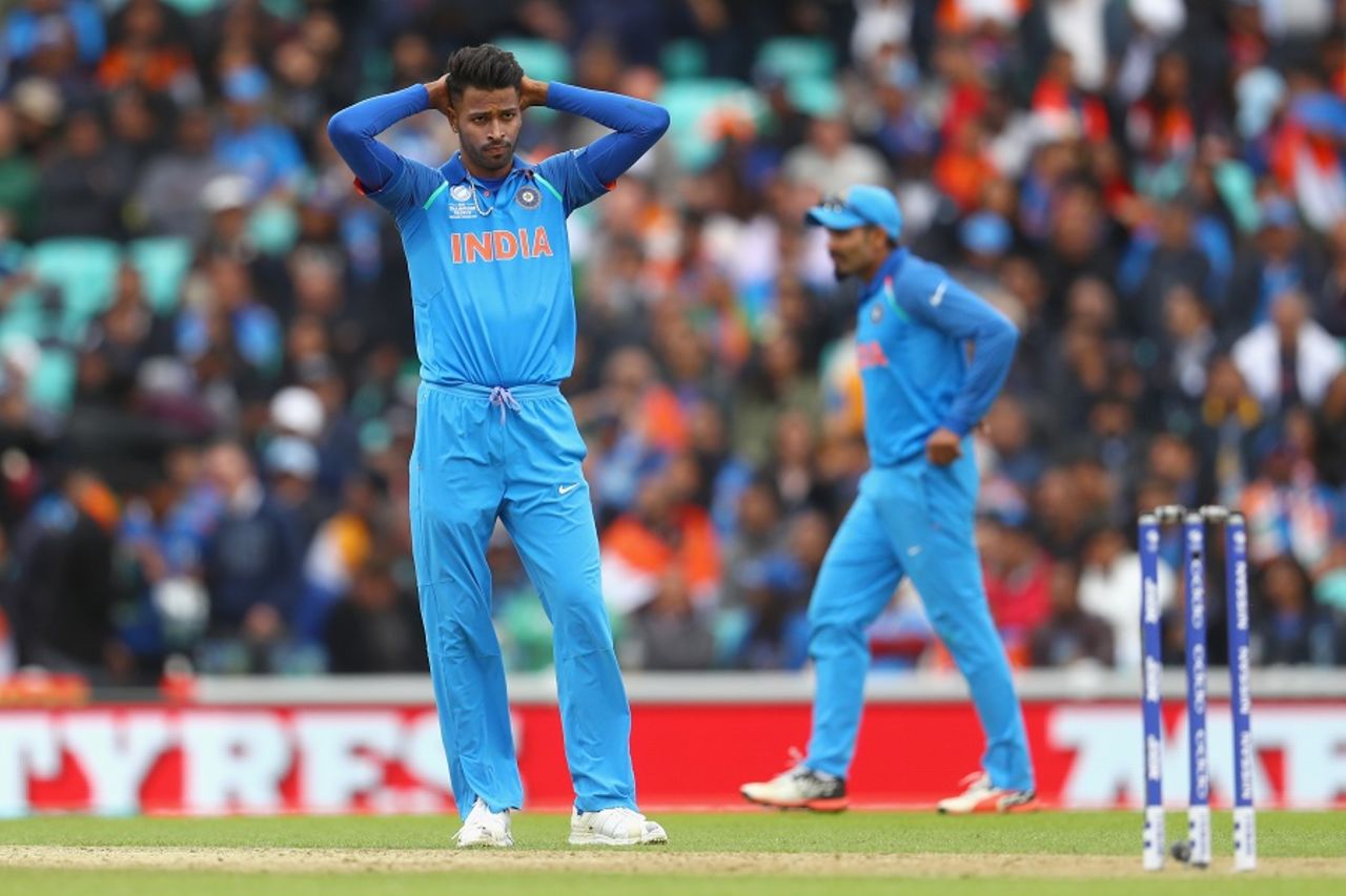 Hardik Pandya had a tough catch dropped off his bowling, India v Sri Lanka, Champions Trophy 2017, The Oval, London, June 8, 2017