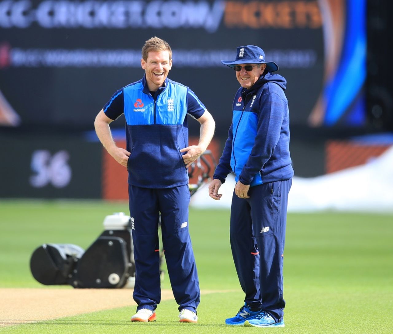 Eoin Morgan and Trevor Bayliss share a lighter moment, Edgbaston, Champions Trophy 2017, June 9, 2017