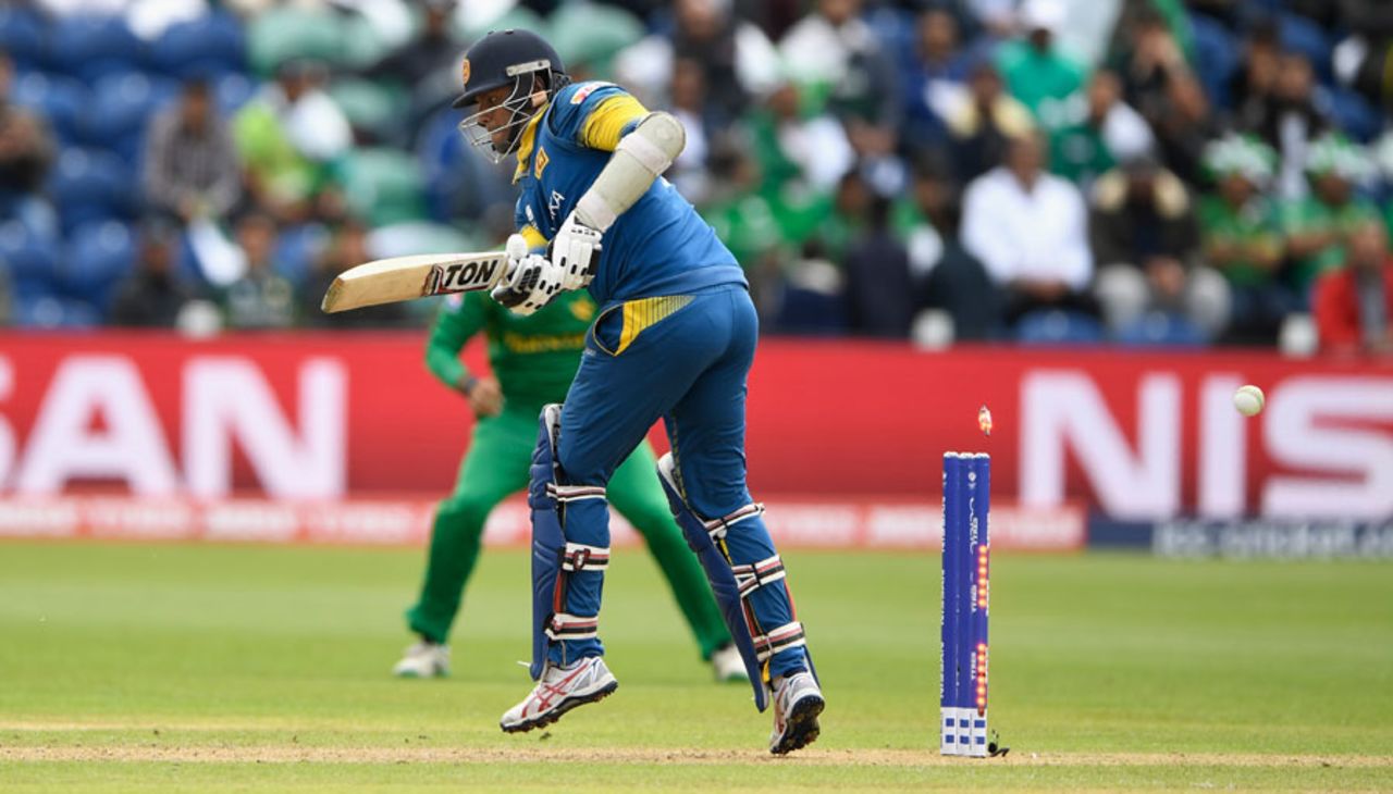 Angelo Mathews plays one onto his stumps, Champions Trophy 2017, Group B, Cardiff, London, June 12, 2017