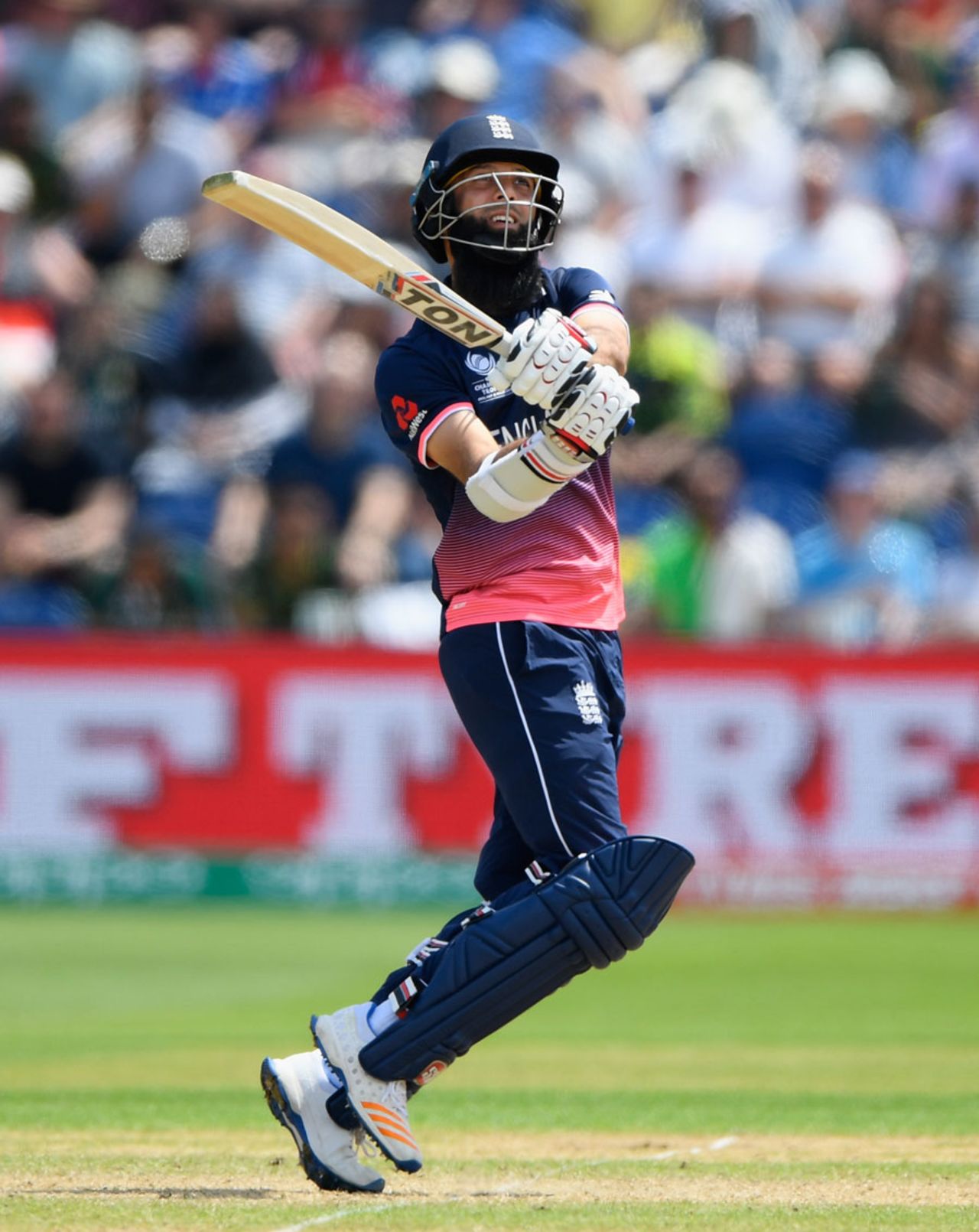 Moeen Ali was caught hooking, England v Pakistan, Champions Trophy, 1st semi-final, Cardiff, June 14, 2017