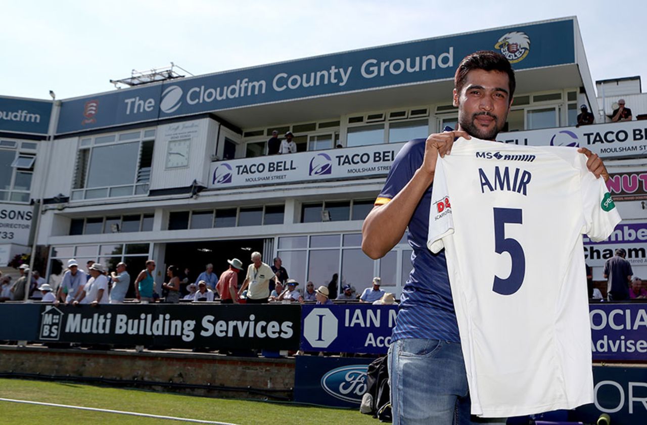Mohammad Amir gets presented with his Essex shirt, Chelmsford, June 20, 2017