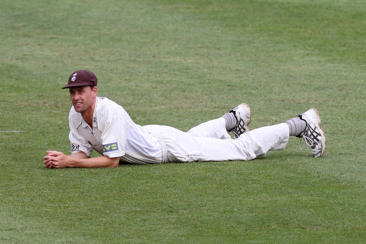 Matthew Nicholson rests his limbs, Surrey v Somerset, County Championship, Division One, Croydon, 2nd day, May 31, 2008