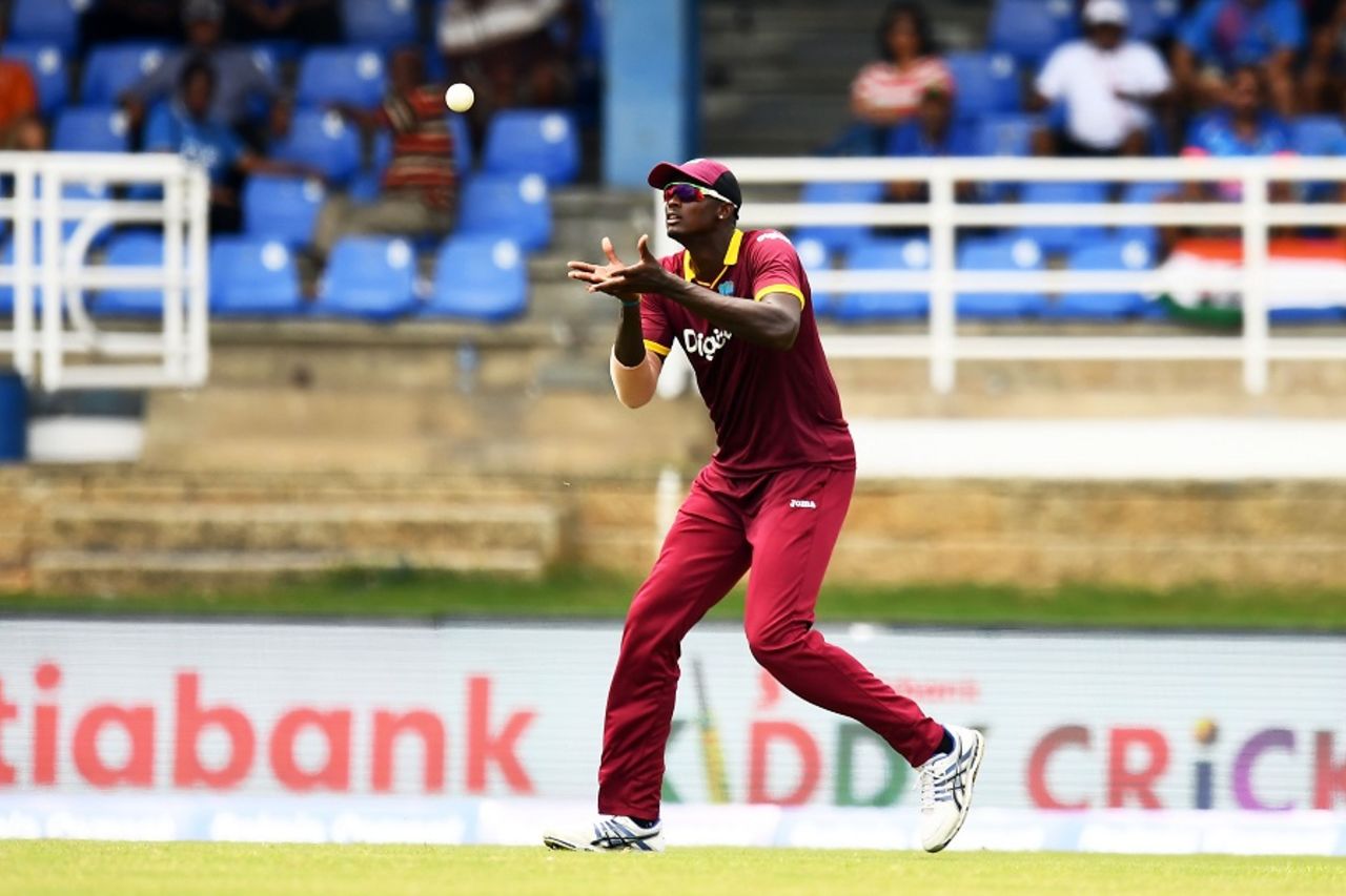 Jason Holder gets under a simple catch, West Indies v India, 1st ODI, Port-of-Spain, June 23, 2017