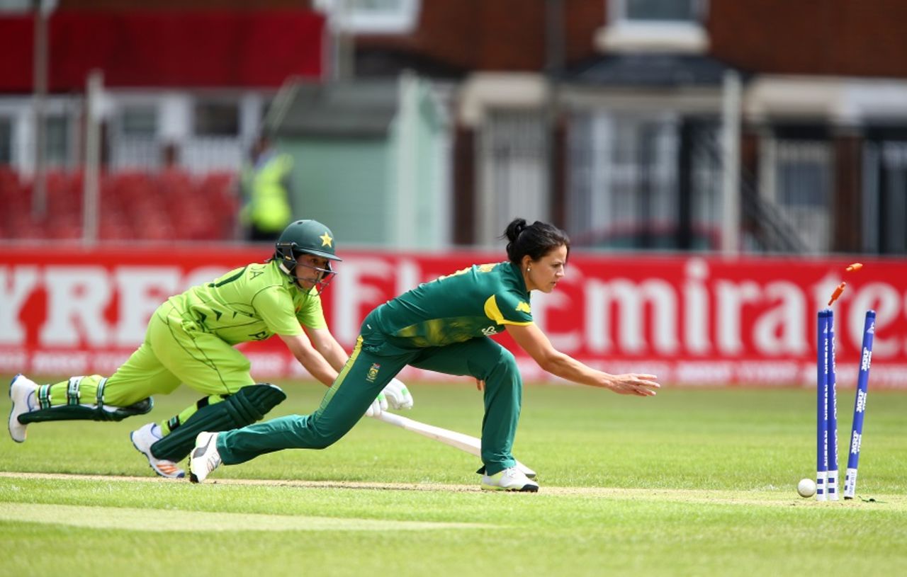 Marizanne Kapp runs Nahida Khan out, South Africa v Pakistan, Women's World Cup, Leicester, June 25, 2017
