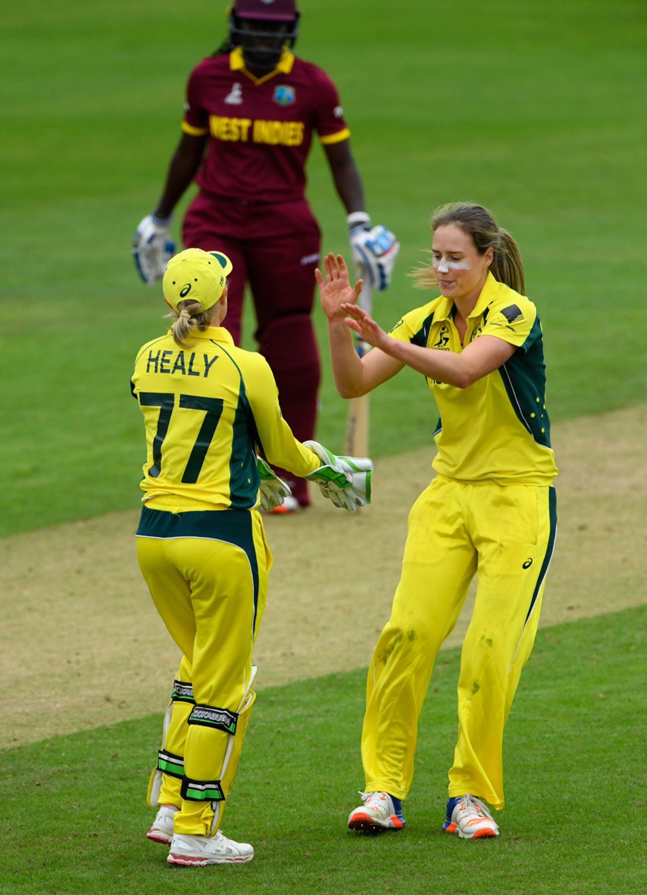 Ellyse Perry bagged a three-wicket haul after going for runs early, West Indies v Australia, Women's World Cup, Taunton, June 26, 2017