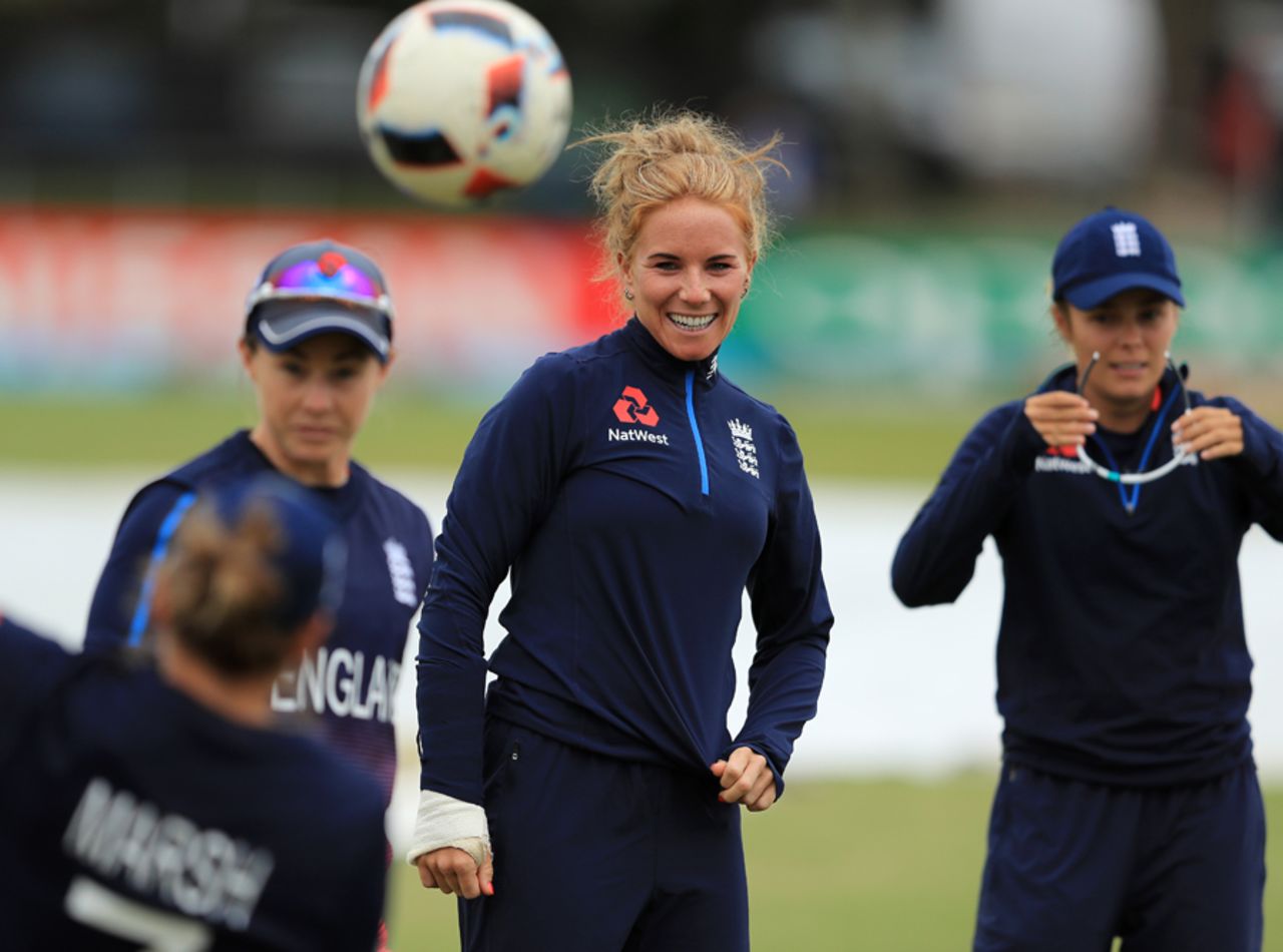 Lauren Winfield took part in England's warm-up session sporting a heavily-bandaged wrist, England v Pakistan, Women's World Cup, Leicester, June 27, 2017