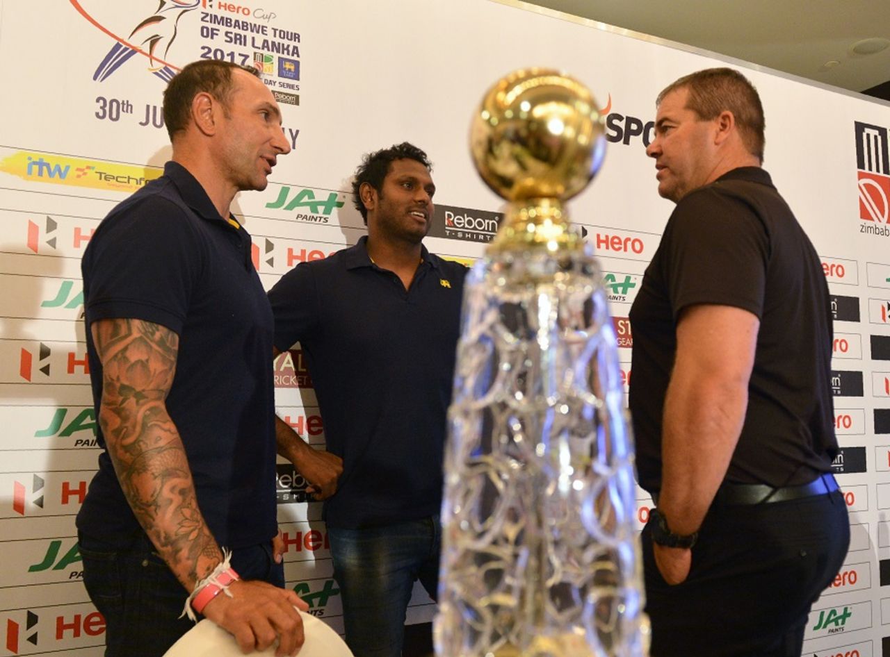 Nic Pothas, Angelo Mathews and Heath Streak chat at a press conference, Colombo, June 28, 2017