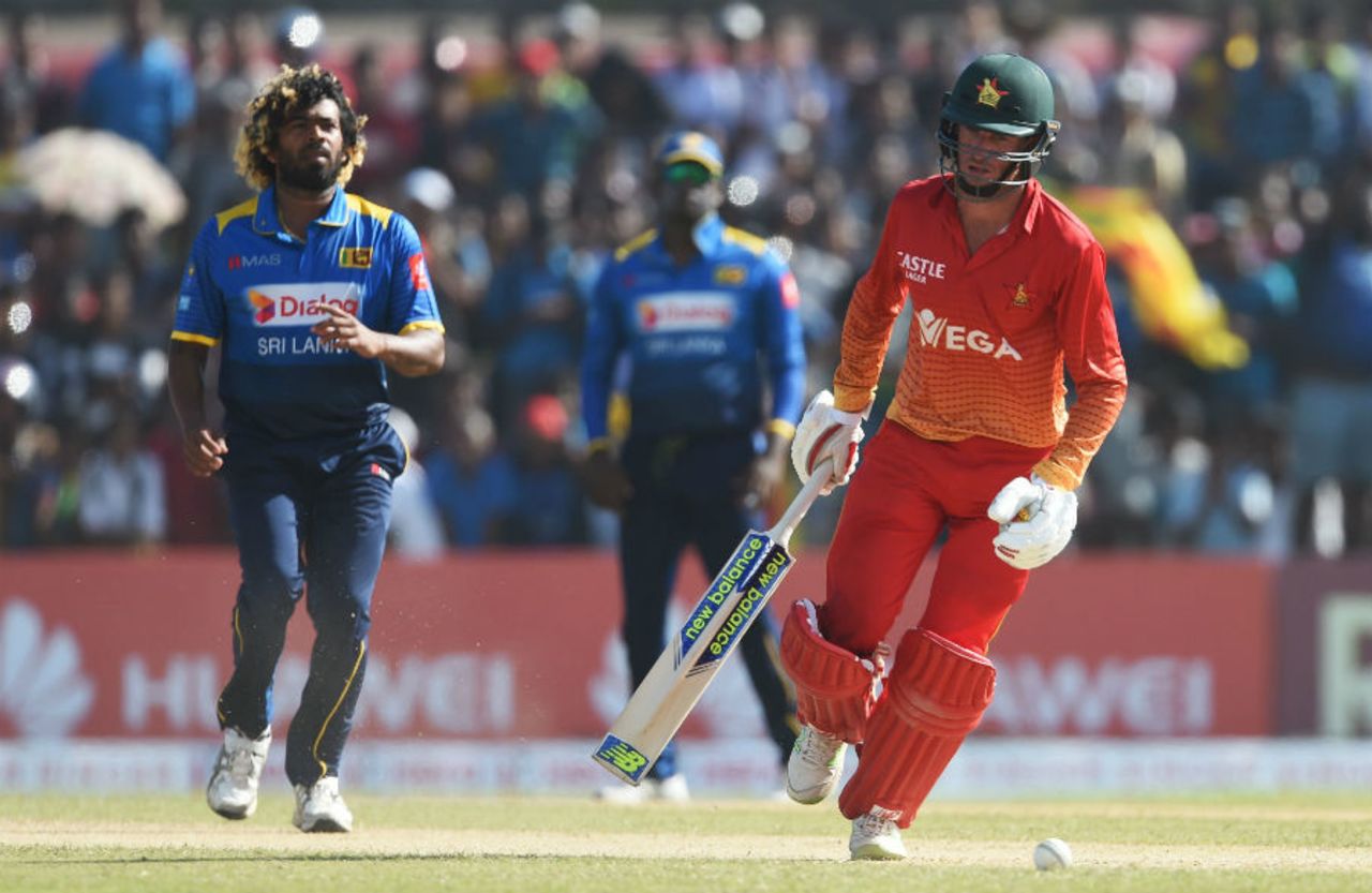 Lasith Malinga watches a run stolen from under his nose, Sri Lanka v Zimbabwe, 1st ODI, Galle, June 30, 2017