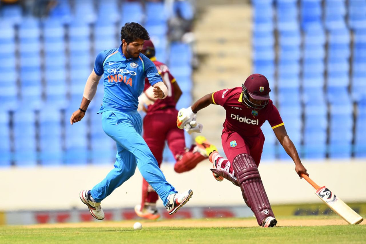 Umesh Yadav looks to  run Evin Lewis out with some footwork, West Indies v India, 4th ODI, Antigua, July 2, 2017