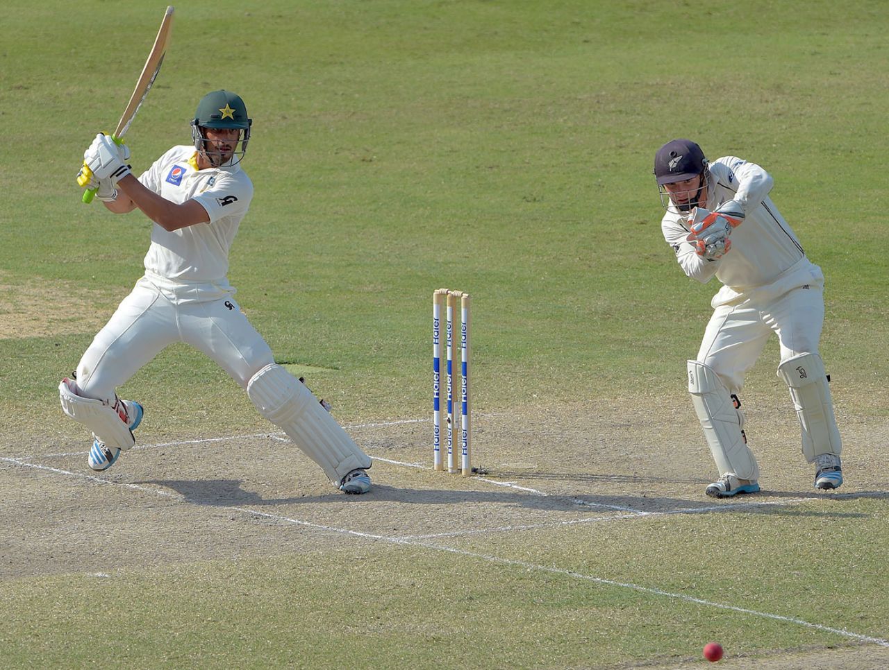 Shan Masood cuts, Pakistan v New Zealand, 2nd Test, Dubai, 5th day, November 21, 2014