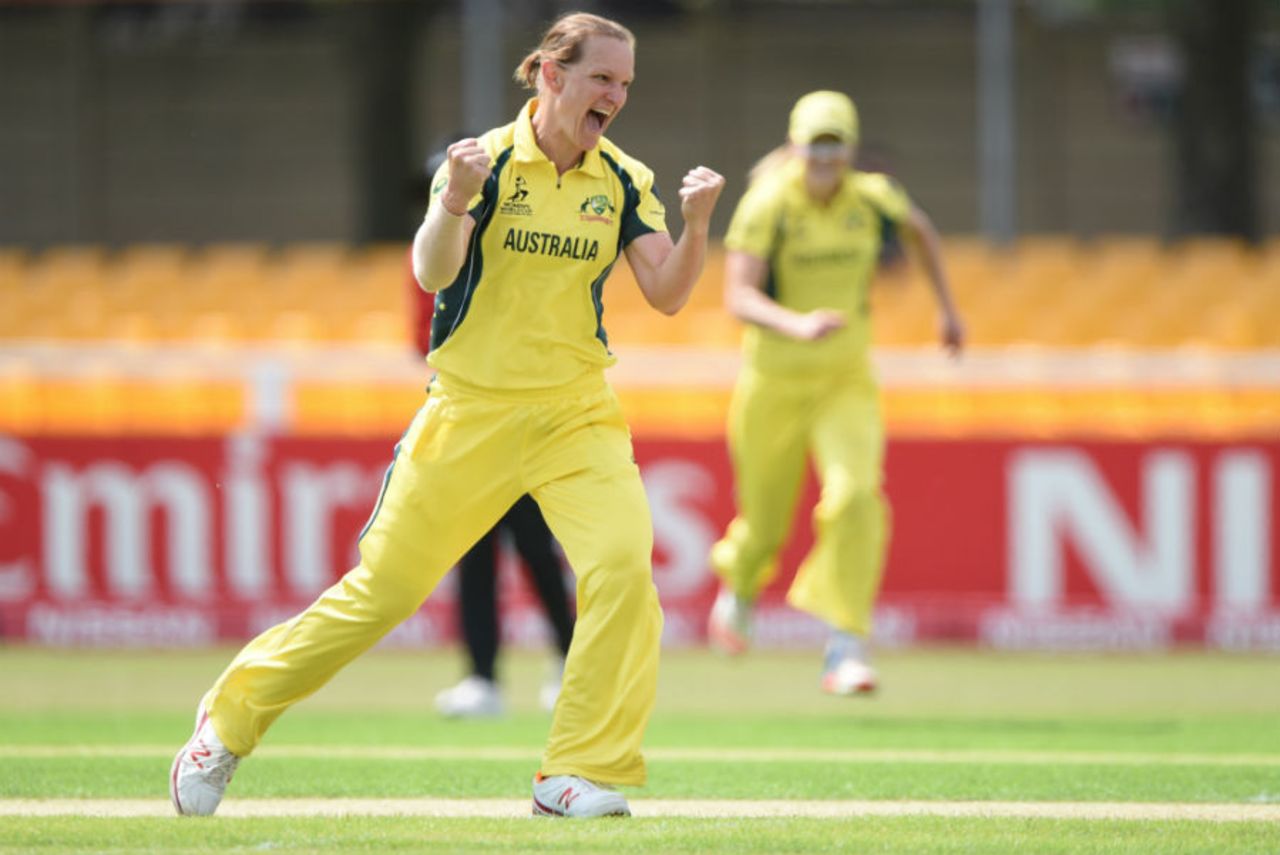 Sarah Aley struck with her second ball in ODIs, Pakistan v Australia, Women's World Cup, Leicester, July 5, 2017