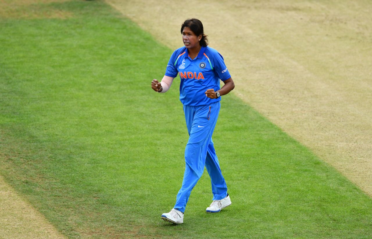 Jhulan Goswami bowled a stifling and accurate first spell, India v Sri Lanka, Women's World Cup 2017, Derby, July 5, 2017