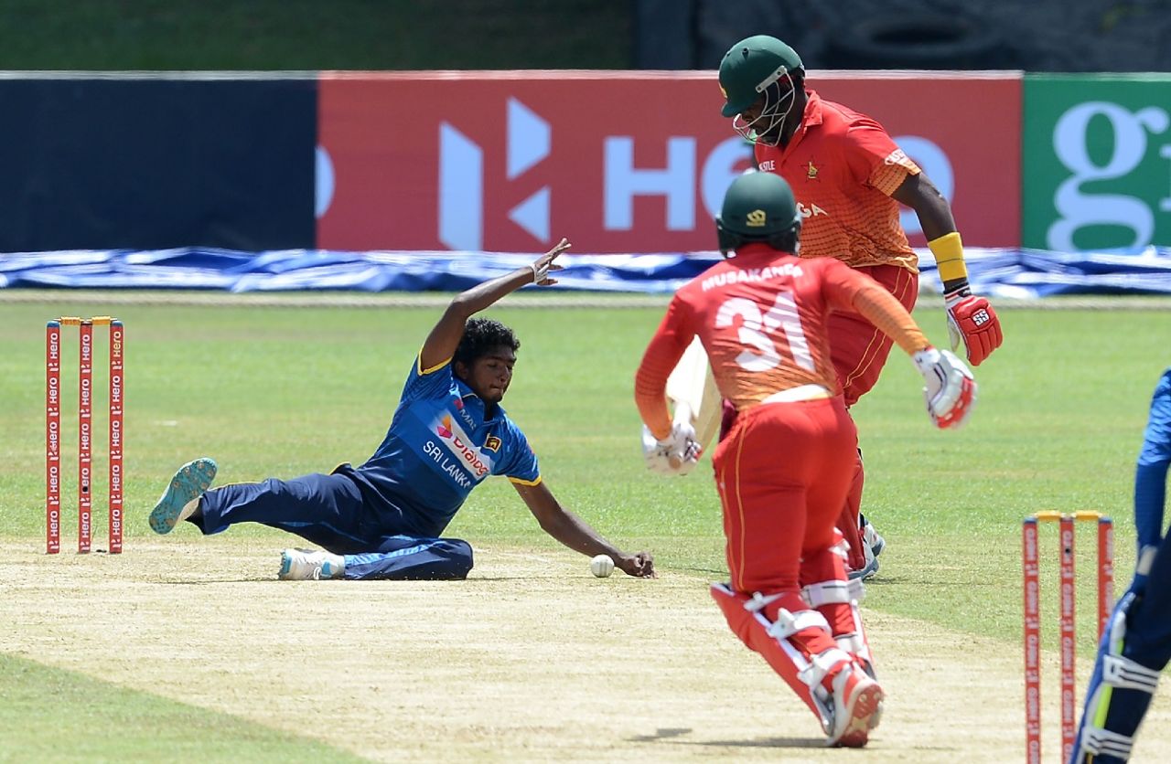 Lakshan Sandakan does well off his own bowling, Sri Lanka v Zimbabwe, 3rd ODI, Hambantota, July 6, 2017