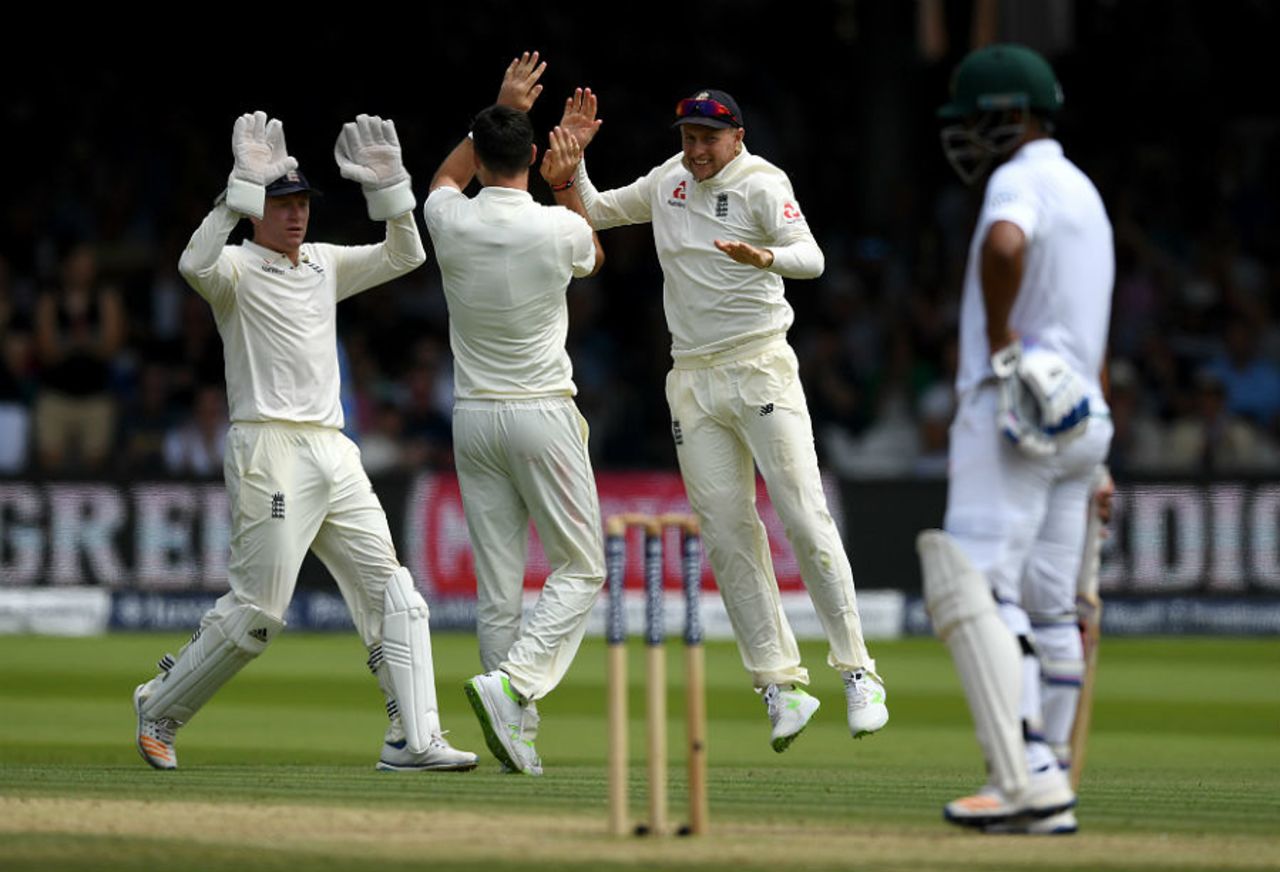 England celebrate the dismissal of Quinton de Kock shortly before lunch, England v South Africa, 1st Investec Test, Lord's, 3rd day, July 8, 2017