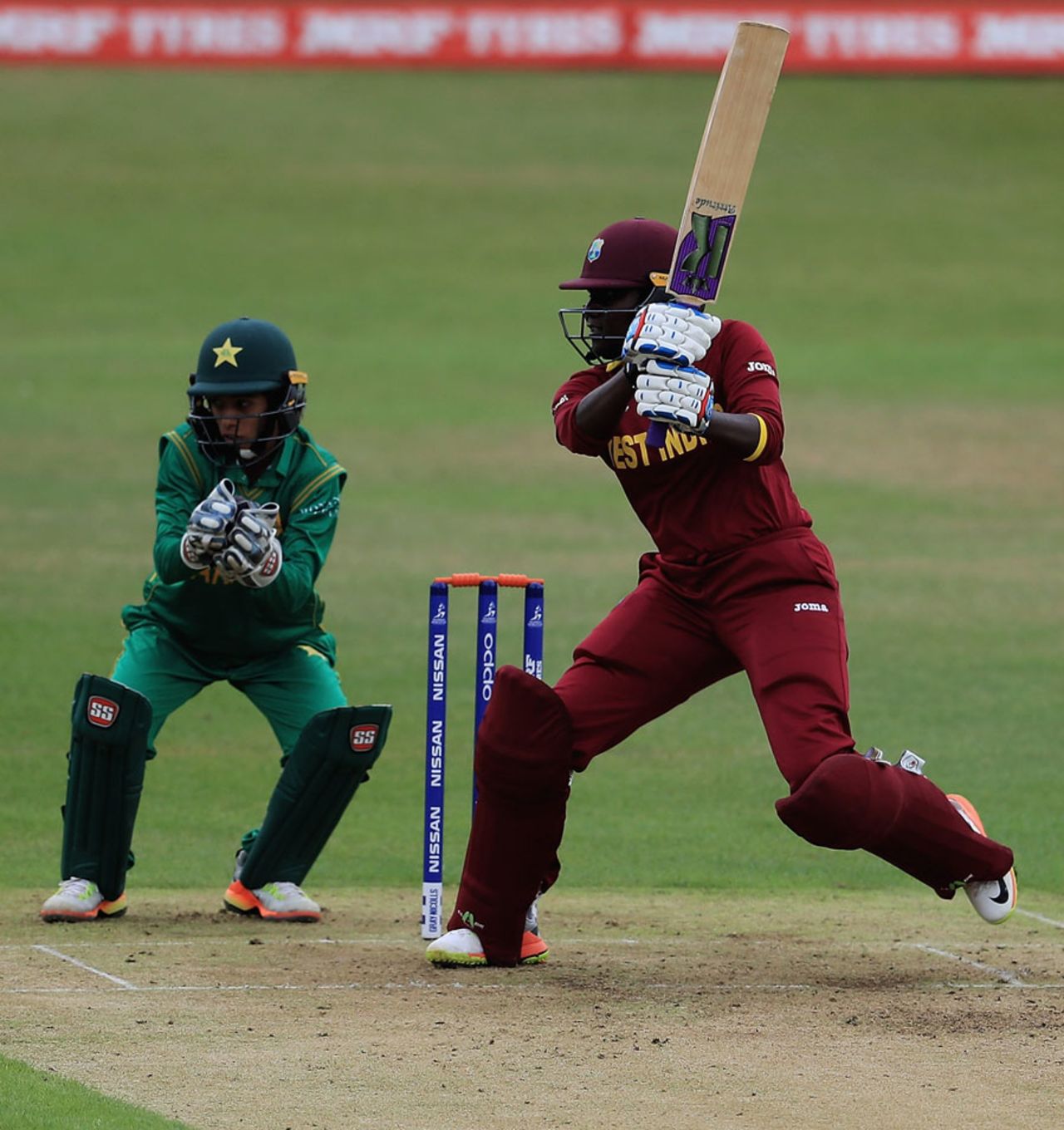 Stafanie Taylor plays a cut , Pakistan v West Indies, Women's World Cup, Leicester, 11 July 2017