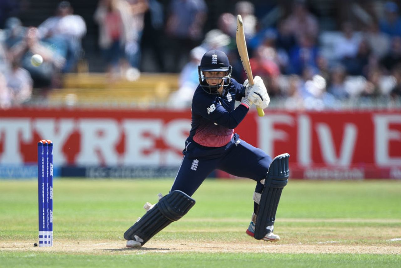 Tammy Beaumont drives through the covers, England v New Zealand, Women's World Cup, Derby, July 12, 2017