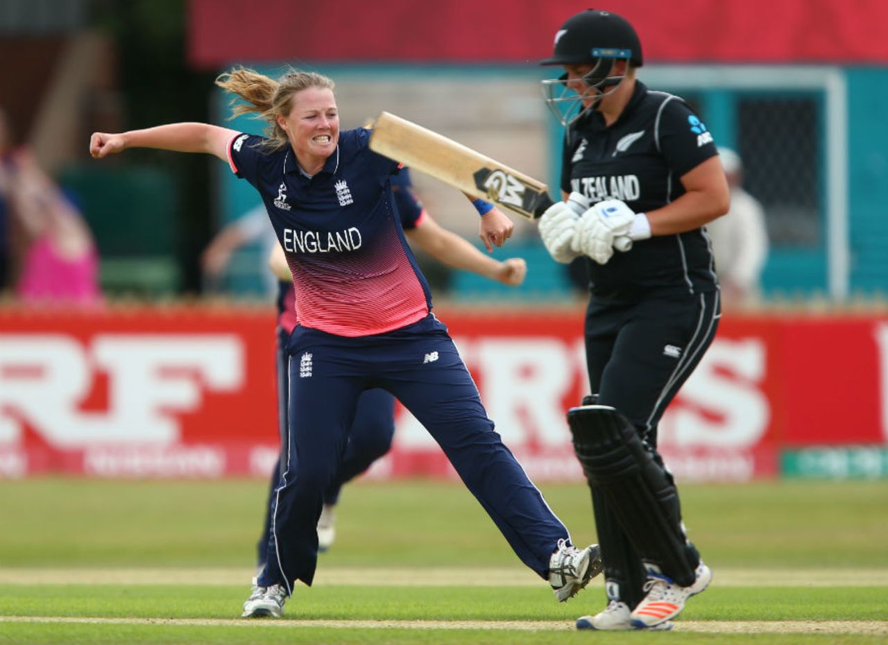 Anya Shrubsole removed Rachel Priest early in New Zealand's chase, England v New Zealand, Women's World Cup, Derby, July 12, 2017