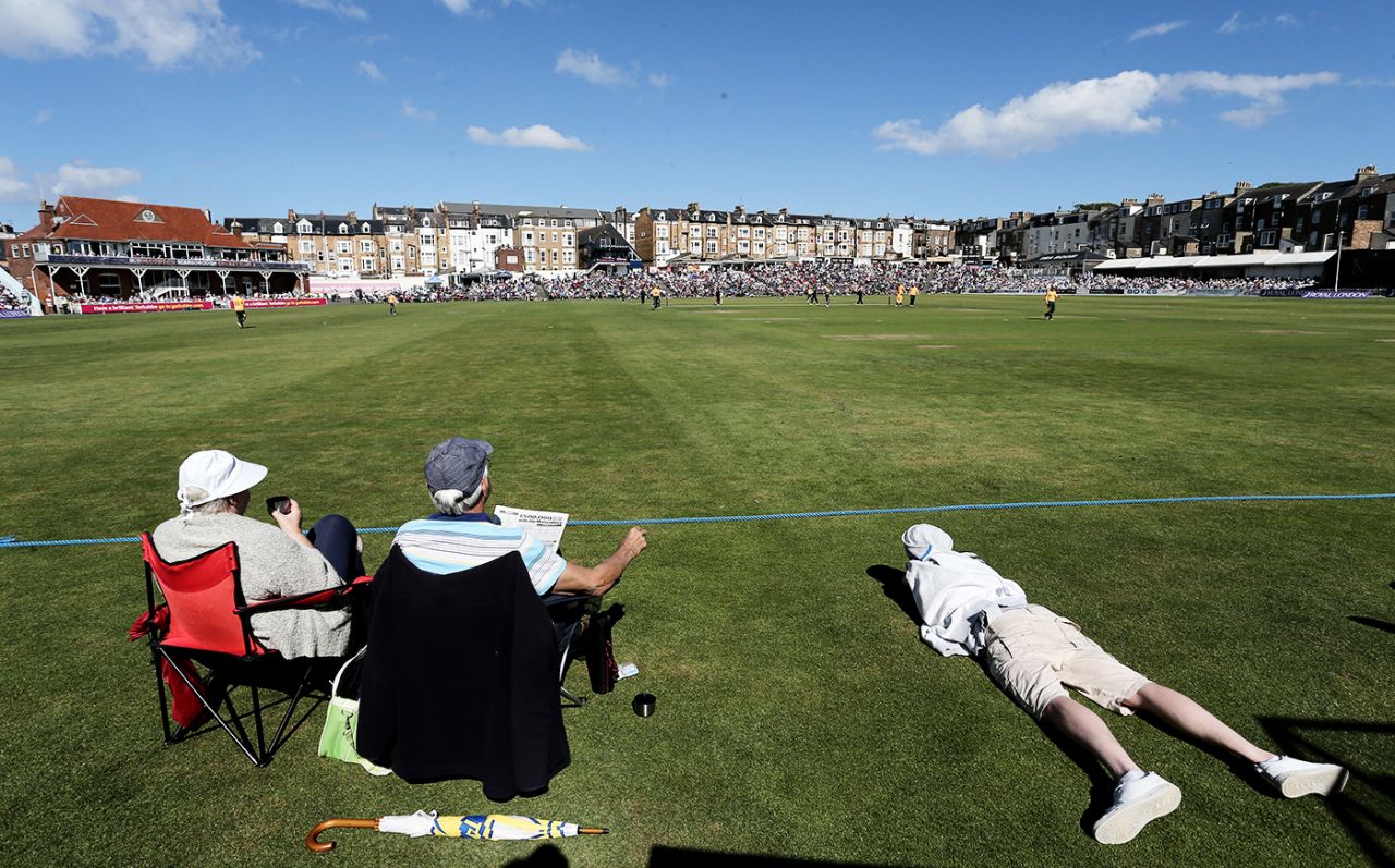 Spectators relax at the boundary in Scarborough, Yorkshire v Nottinghamshire, Royal London Cup, North Group, Scarborough, July 27, 2016