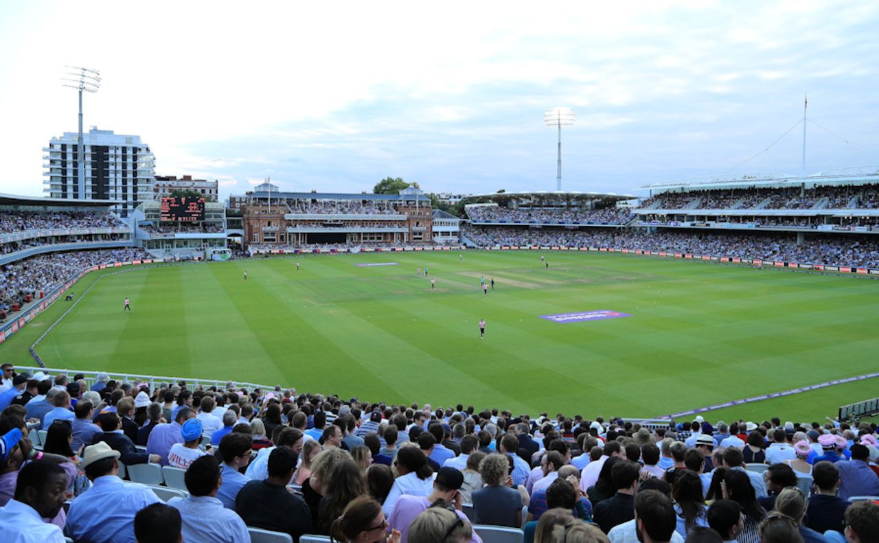 Lord's hosted one of the biggest-ever crowds in Twenty20 in England, Middlesex v Surrey, NatWest Blast, South Group, Lord's, July 13, 2017