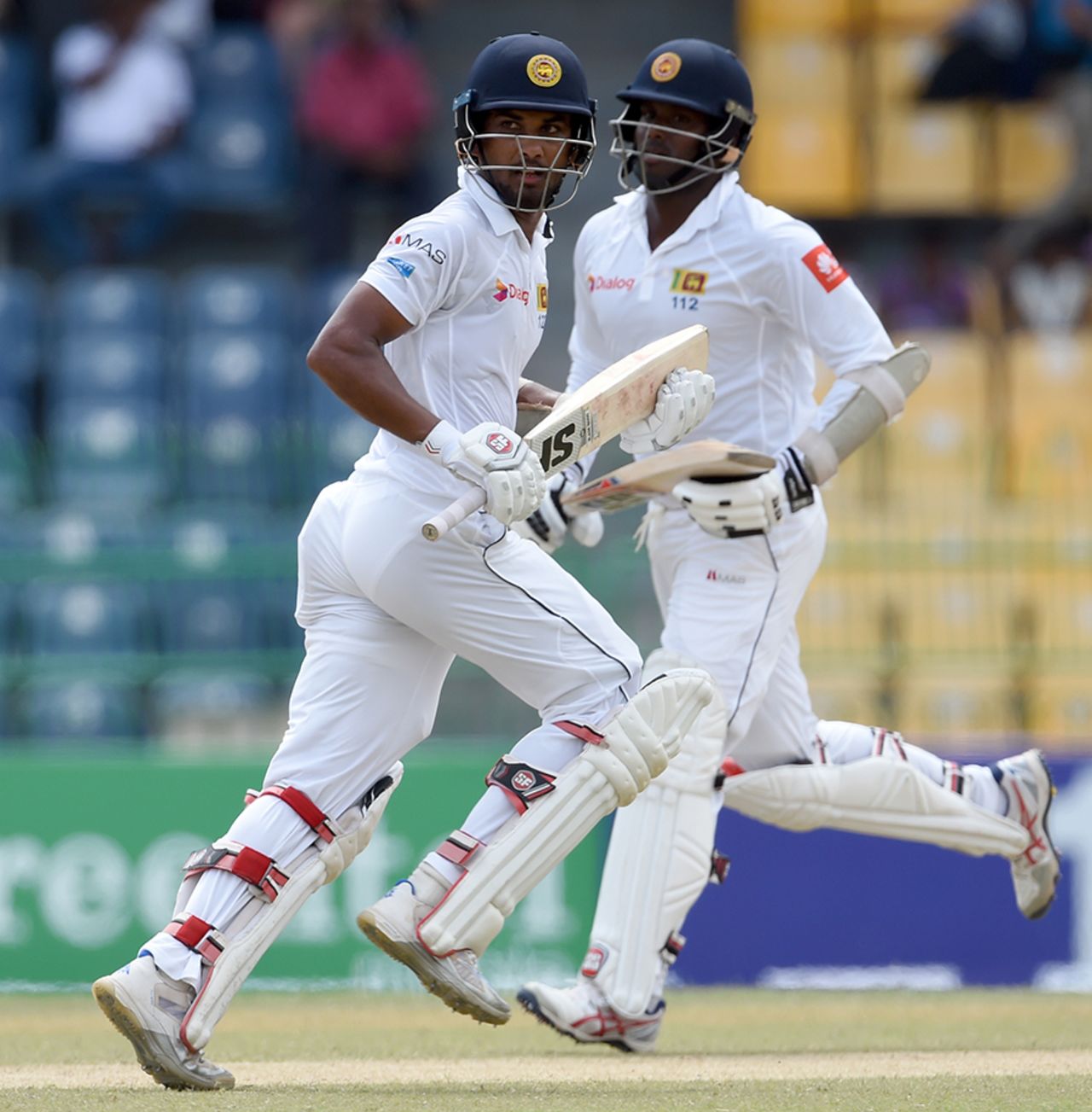 Dinesh Chandimal and Angelo Mathews steadied Sri Lanka with a 96-run partnership for the fourth wicket, Sri Lanka v Zimbabwe, only Test, 2nd day, Colombo, July 15, 2017