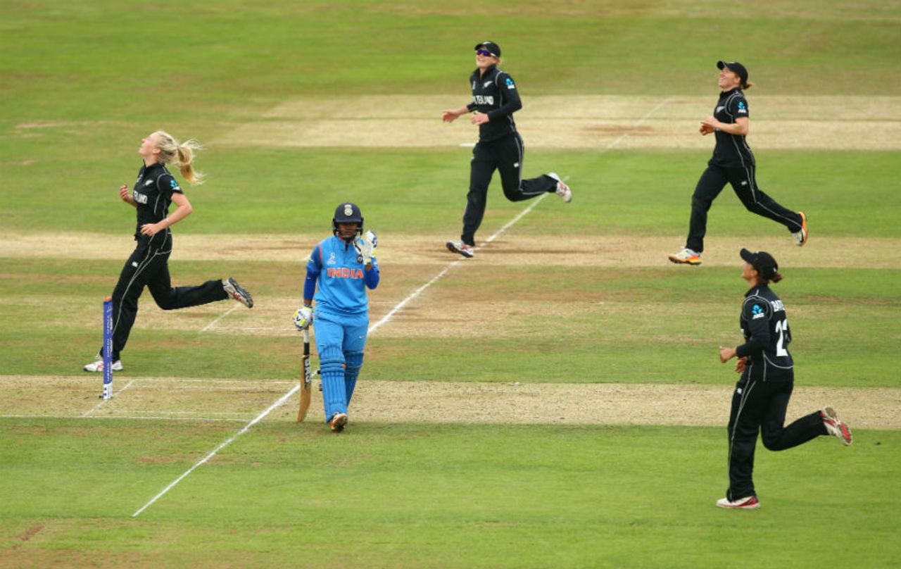 Deepti Sharma was brilliantly caught by wicketkeeper Rachel Priest, India v New Zealand, Women's World Cup, Derby, July 15, 2017