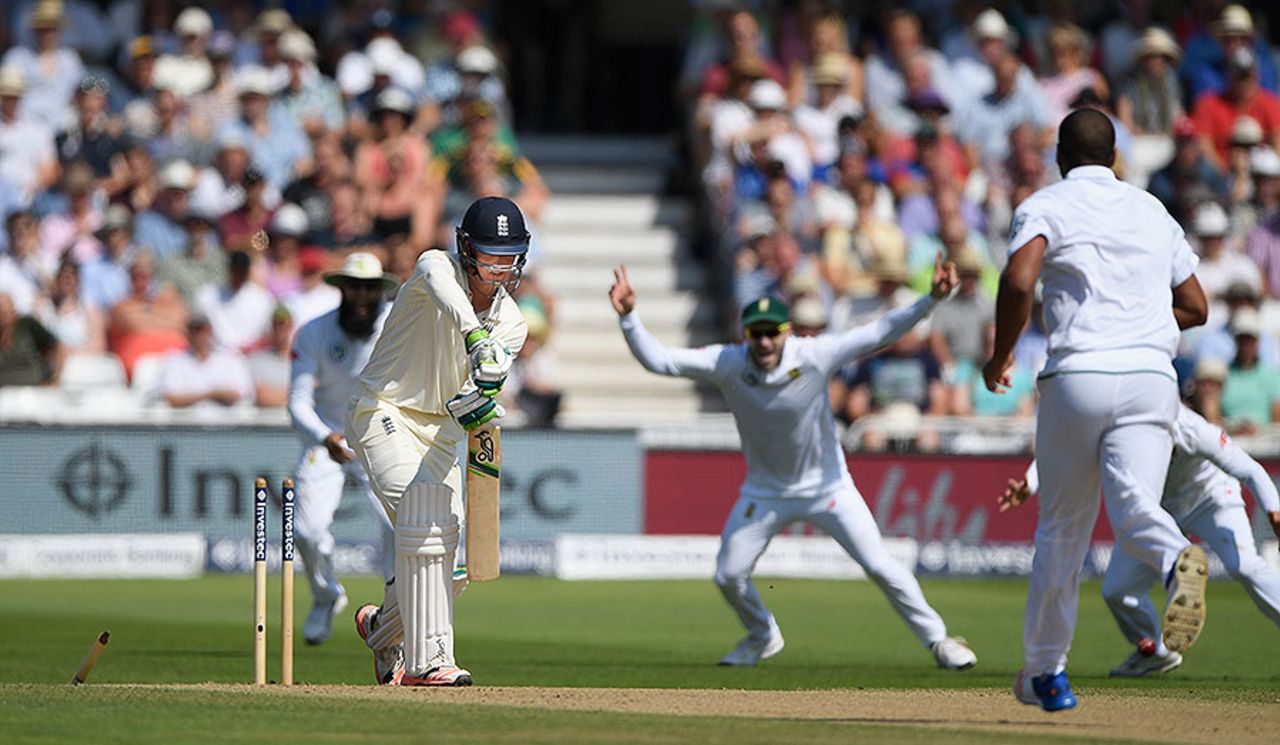 Keaton Jennings was bowled by Vernon Philander for 3, England v South Africa, 2nd Investec Test, Trent Bridge, 4th day, July 17, 2017