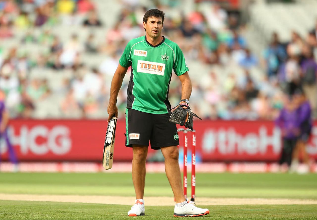 Melbourne Stars coach Stephen Fleming looks on, Melbourne, January 6, 2016
