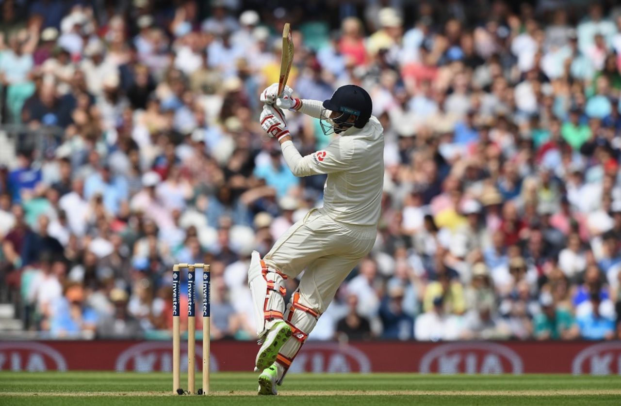 Joe Root swivels on the back foot and pulls, England v South Africa, 3rd Investec Test, The Oval, 4th day, July 30, 2017 