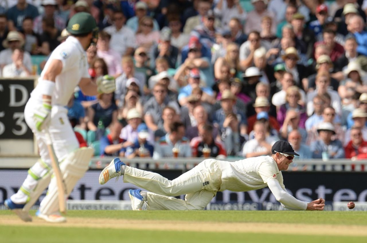 Keaton Jennings puts down a catch offered by Dean Elgar, England v South Africa, 3rd Investec Test, The Oval, 4th day, July 30, 2017 