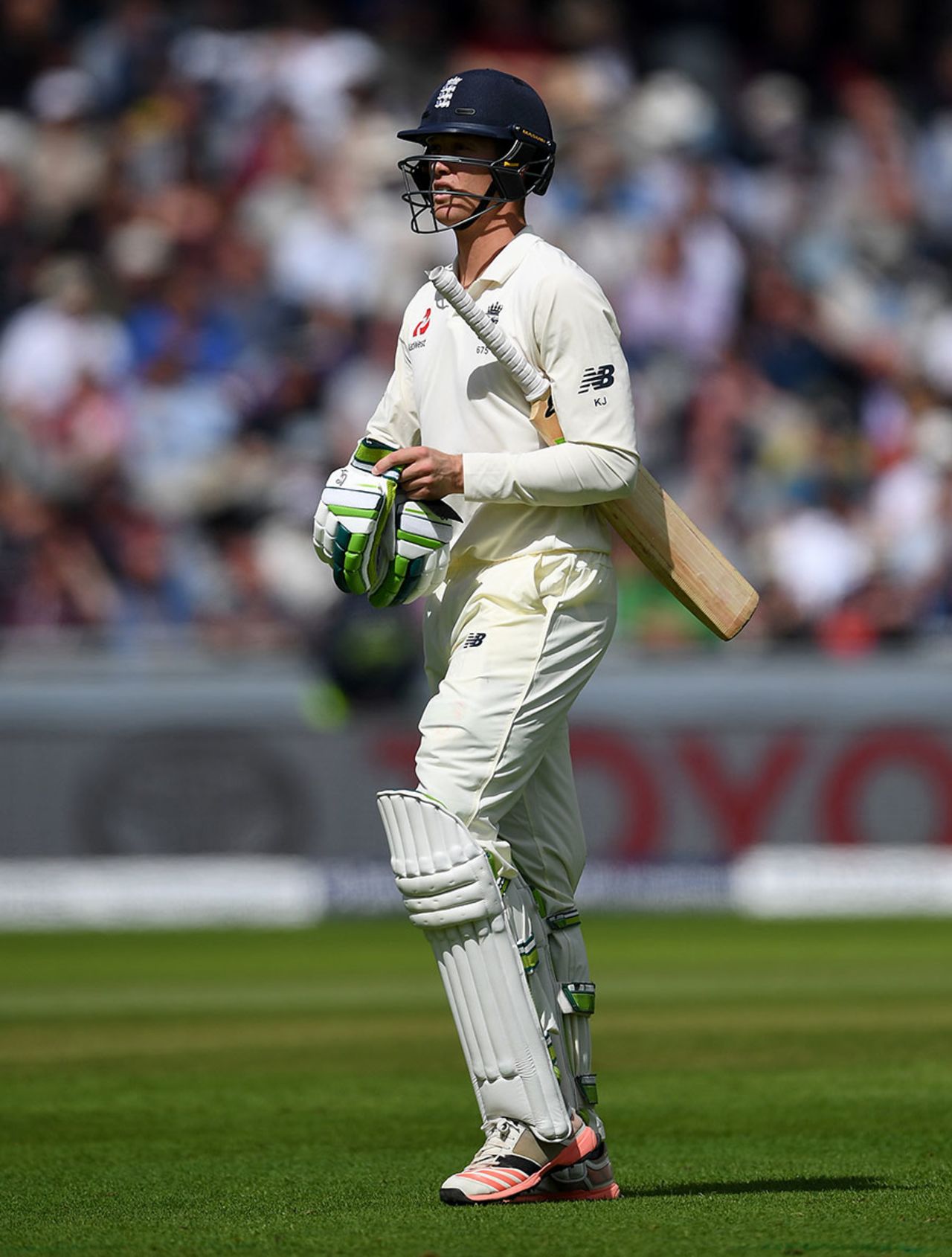 Keaton Jennings trudges off as his difficulties continue, England v South Africa, 4th Investec Test, Old Trafford, 1st day, August 4, 2017