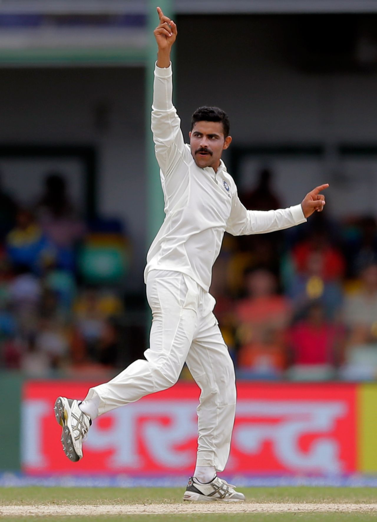 Ravindra Jadeja rattled through the Sri Lanka line-up with a five-for, Sri Lanka v India, 2nd Test, SSC, 4th day, Colombo, August 6, 2017