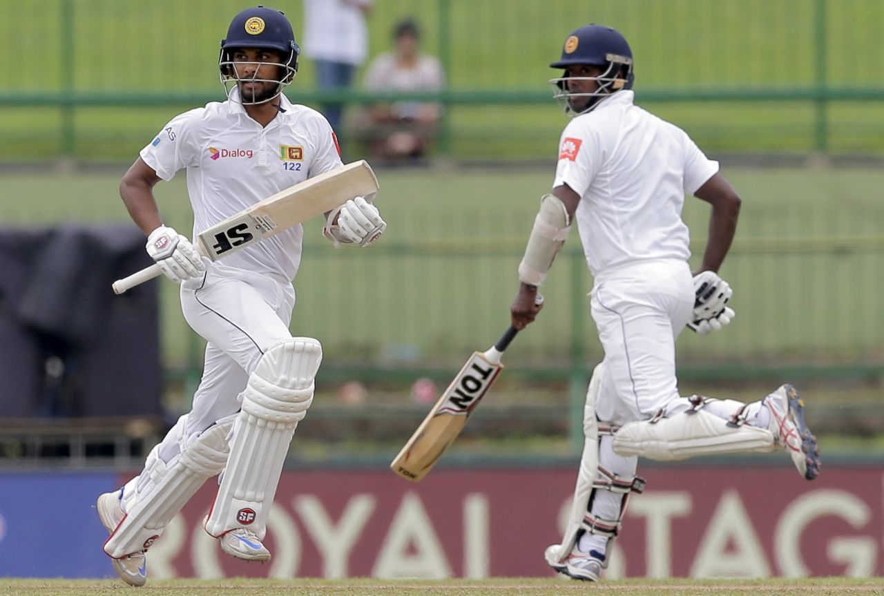 Dinesh Chandimal and Angelo Mathews strung together a dogged stand, Sri Lanka v India, 3rd Test, 3rd day, Pallekele, August 14, 2017