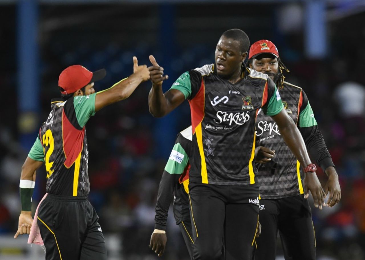 All sorts of celebrations: Hasan Ali and Carlos Brathwaite after a wicket, Trinbago Knight Riders v St Kitts and Nevis Patriots, CPL 2017, Port of Spain, August 14, 2017