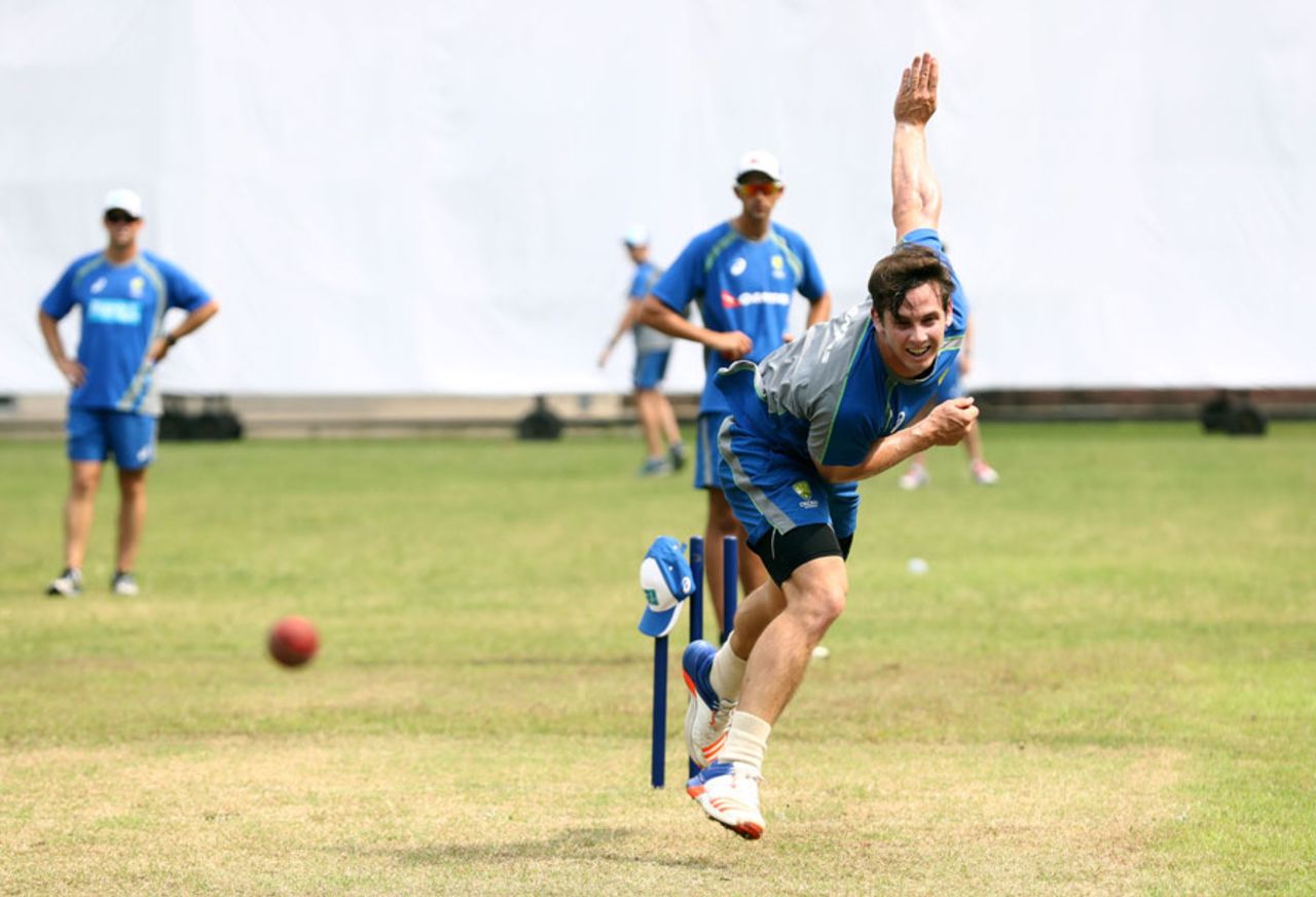 Hilton Cartwright in his bowling stride during training, Dhaka, August 20, 2017