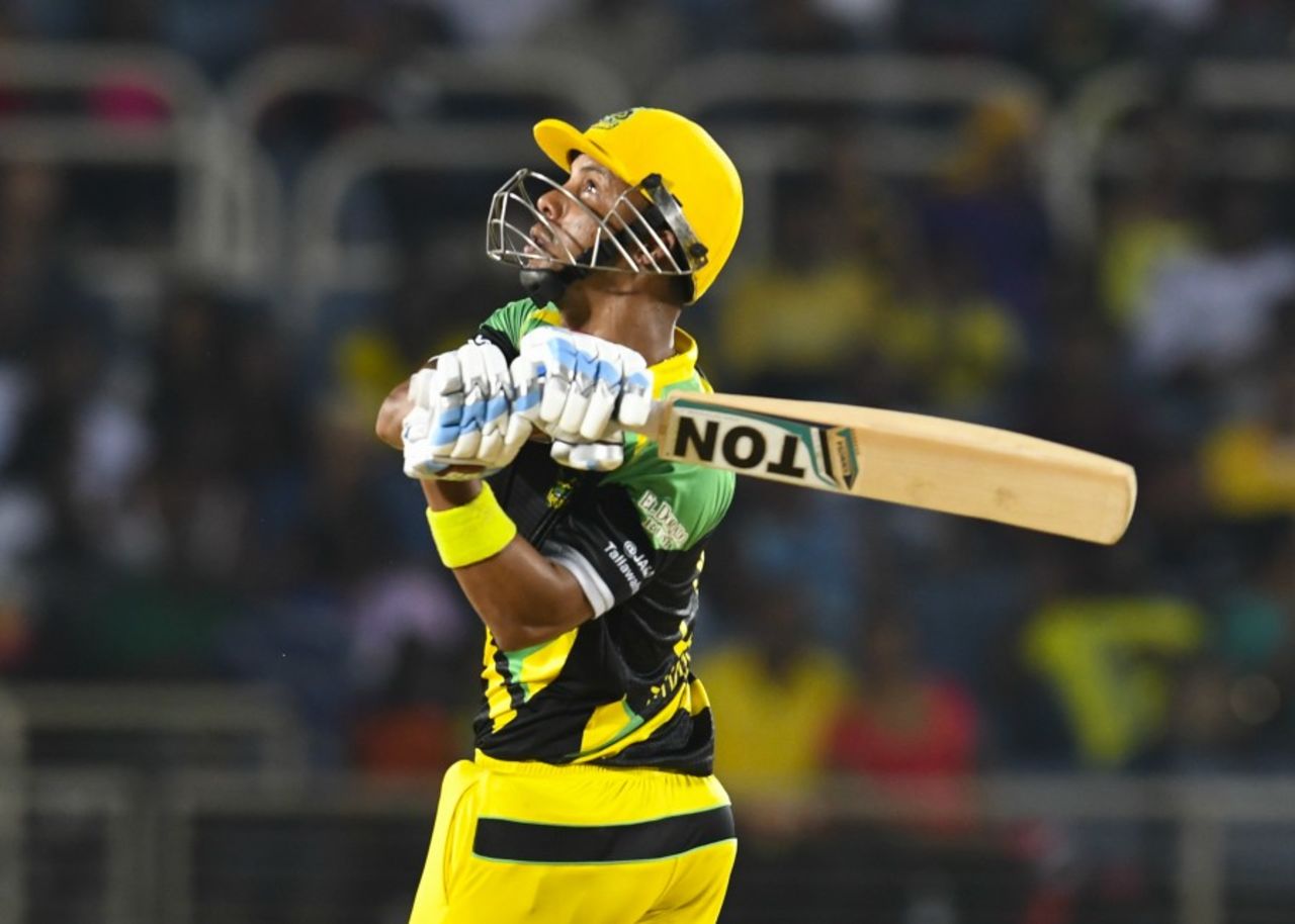 Lendl Simmons smashed three sixes in his 19-ball 32, Jamaica Tallawahs v Trinbago Knight Riders, CPL 2017, Kingston, August 26, 2017