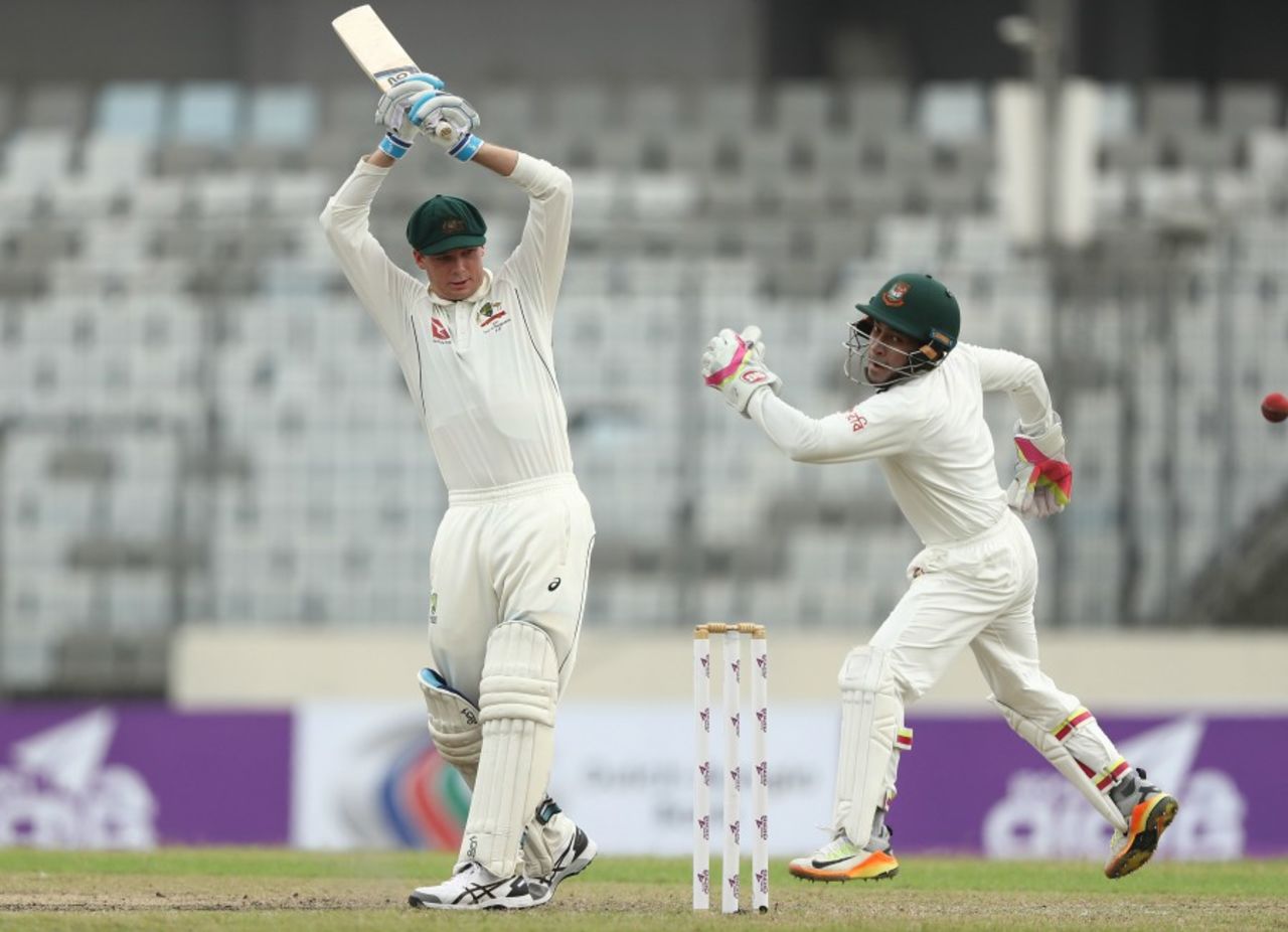 Peter Handscomb avoids one that bounces and turns, Bangladesh v Australia, 1st Test, Mirpur, 2nd day, August 28, 2017