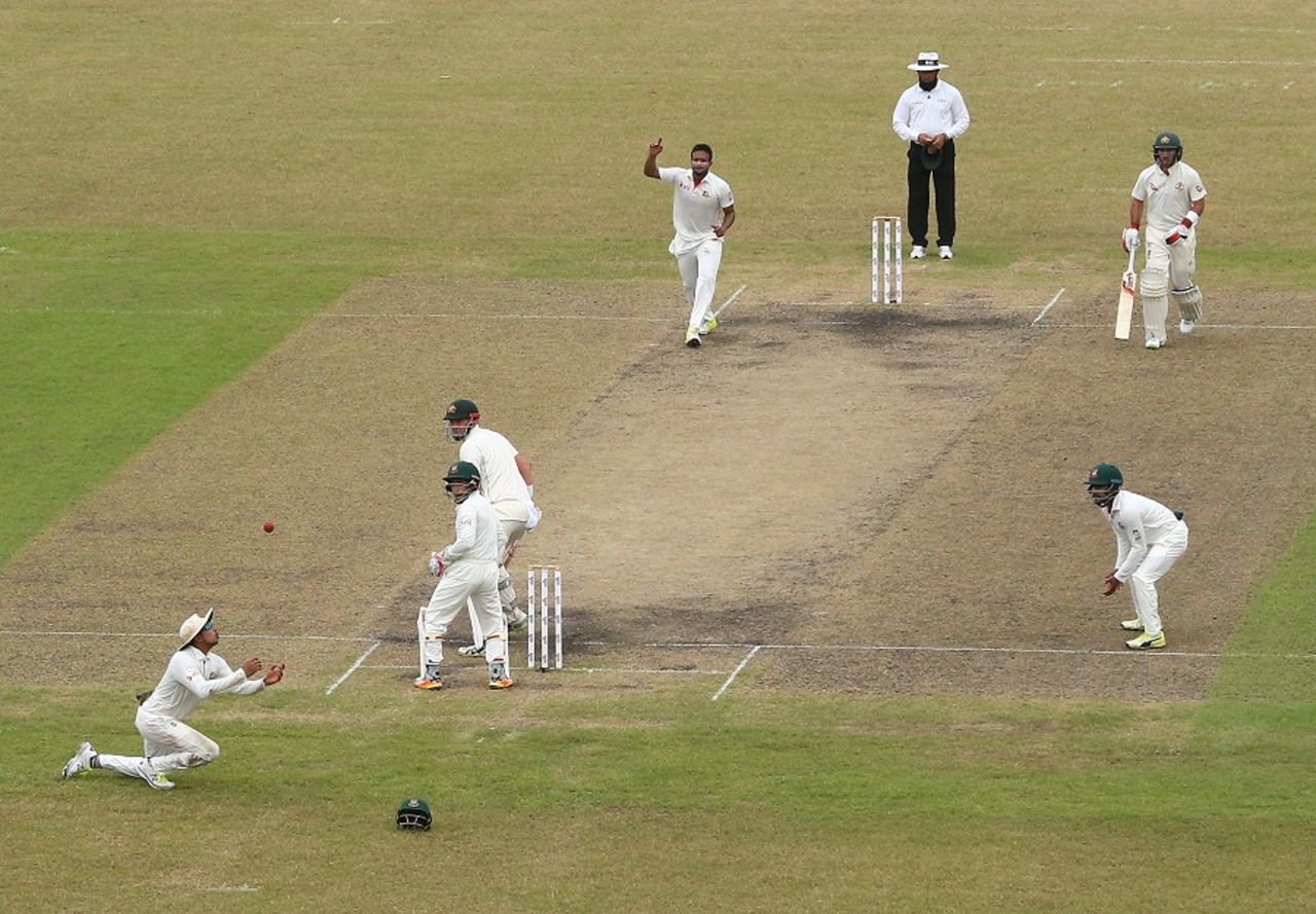 Matt Renshaw is caught by Soumya Sarkar at first slip, Bangladesh v Australia, 1st Test, Mirpur, 2nd day, August 28, 2017