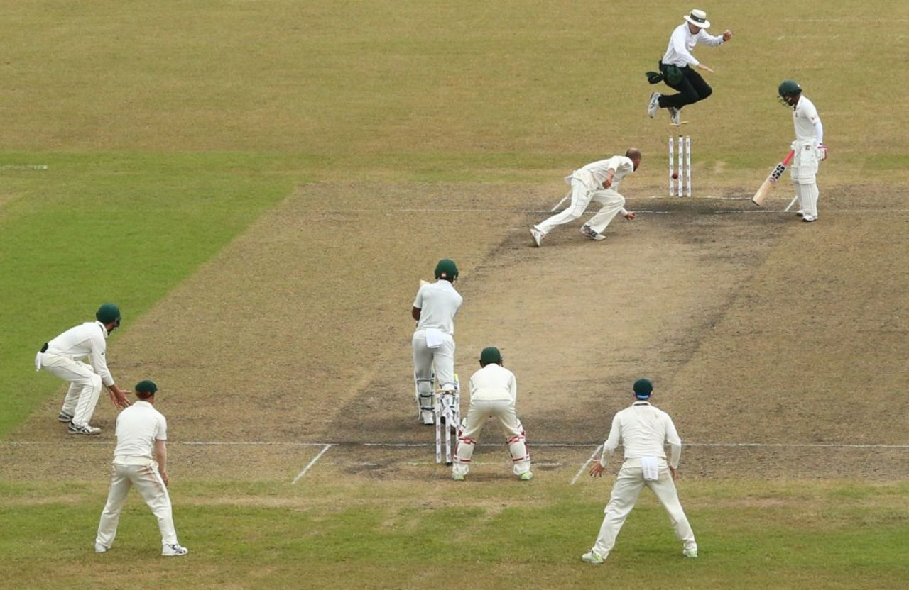 Mushfiqur Rahim was run-out at the non-striker's end, Bangladesh v Australia, 1st Test, Mirpur, 3rd day, August 29, 2017