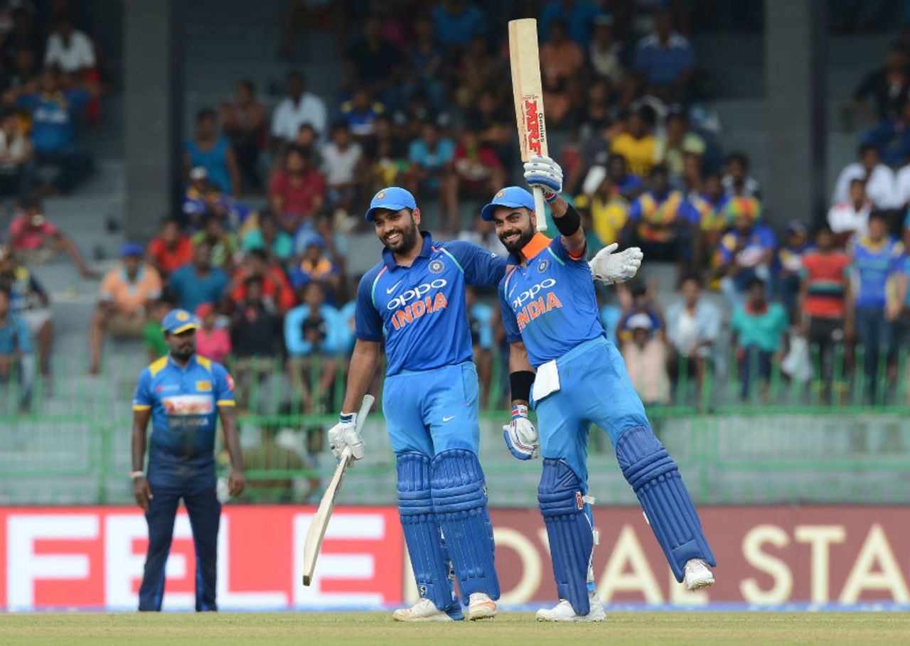 Virat Kohli acknowledges the applause of his mates after bringing up his 29th ODI ton, Sri Lanka v India, 4th ODI, Colombo, August 31, 2017