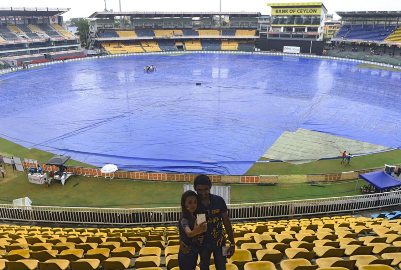 Fans use the rain delay to take a selfie, Sri Lanka v India, 5th ODI, Colombo, September 3, 2017