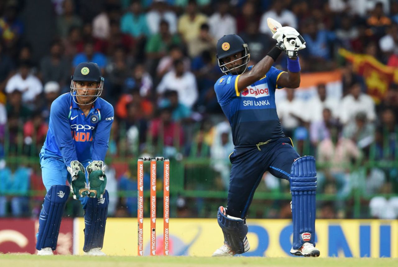 Angelo Mathews thumps one off the back foot, Sri Lanka v India, 5th ODI, Colombo, September 3, 2017